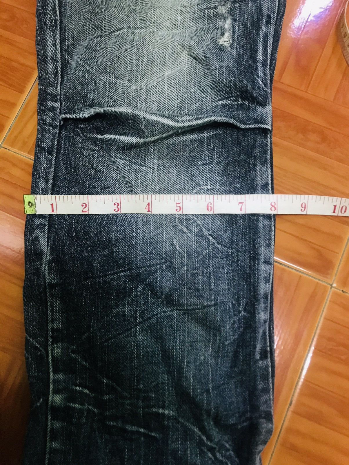 Japanese Brand “Vintage Distressed Blue Jeans with Plaid Accents & Zipper Size US 32 / EU 48 - 16 Thumbnail