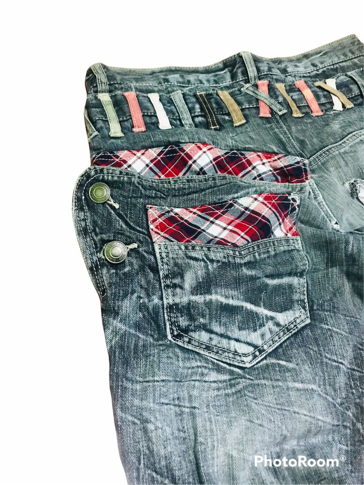 Japanese Brand “Vintage Distressed Blue Jeans with Plaid Accents & Zipper Size US 32 / EU 48 - 4 Thumbnail
