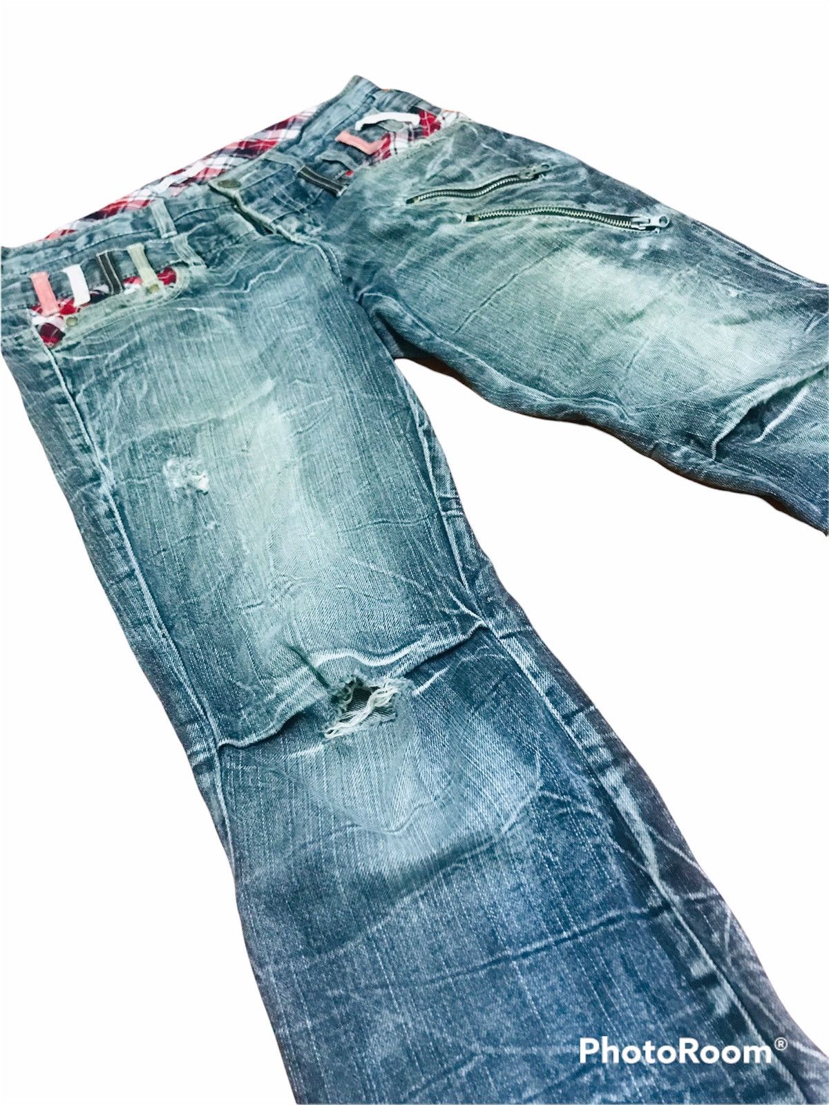 Japanese Brand “Vintage Distressed Blue Jeans with Plaid Accents & Zipper Size US 32 / EU 48 - 6 Thumbnail