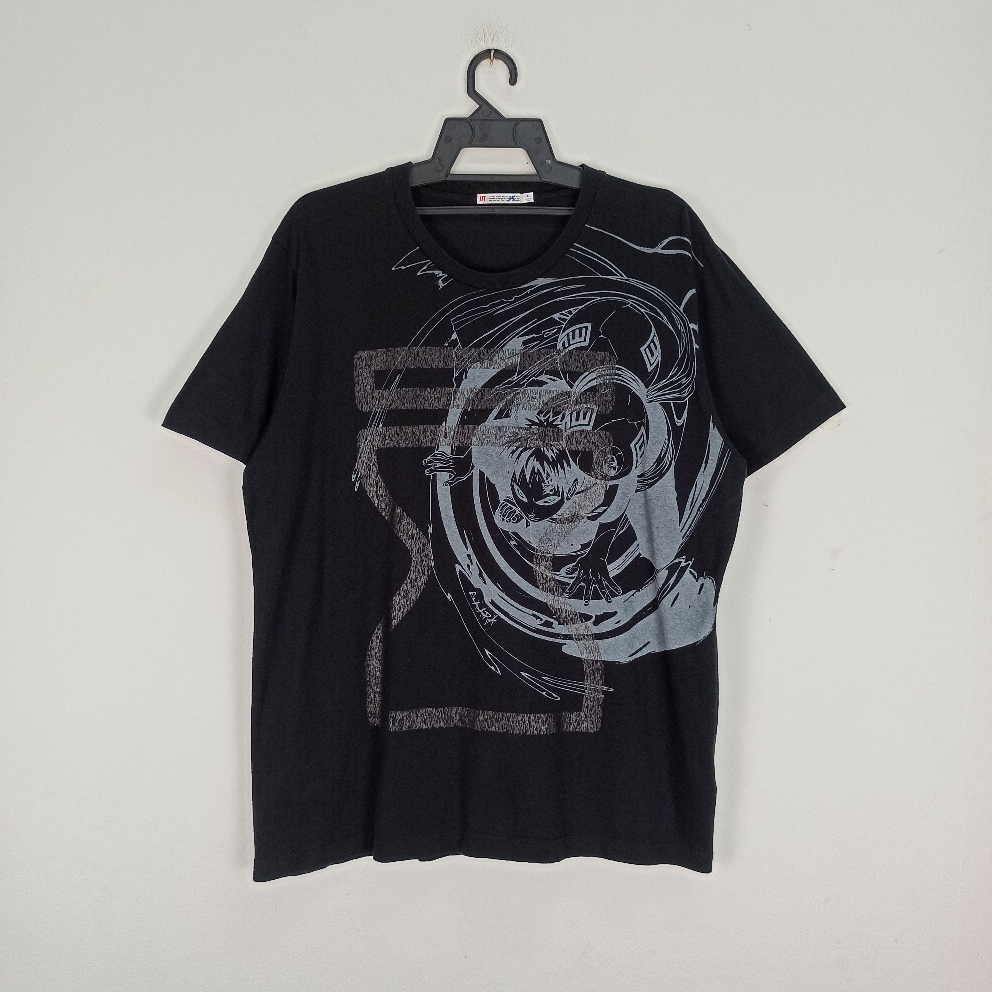 Anime Rare Gaara of the Desert X Naruto Shippuden Uniqlo Tshirt Size US XL / EU 56 / 4 - 1 Thumbnail