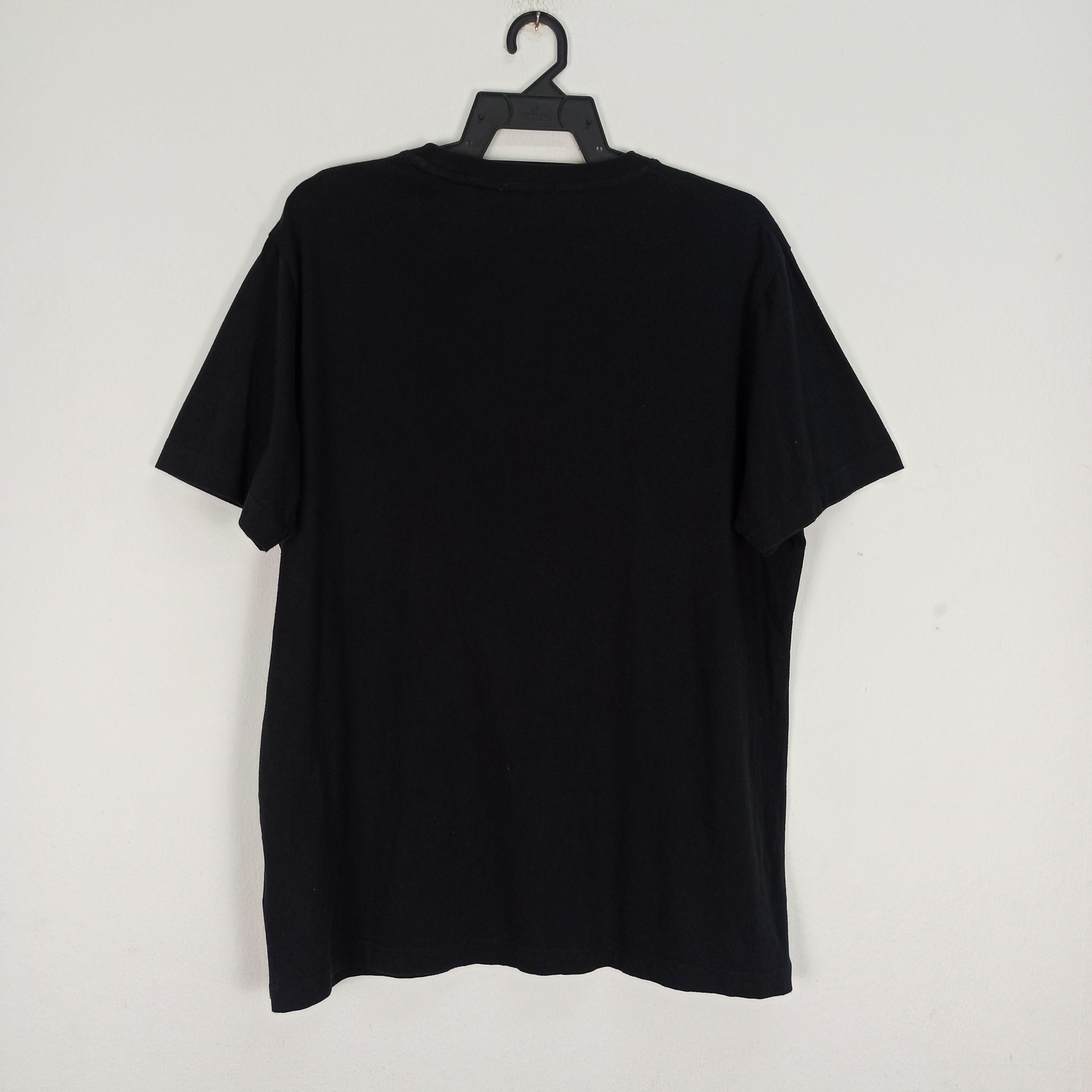 Anime Rare Gaara of the Desert X Naruto Shippuden Uniqlo Tshirt Size US XL / EU 56 / 4 - 6 Thumbnail