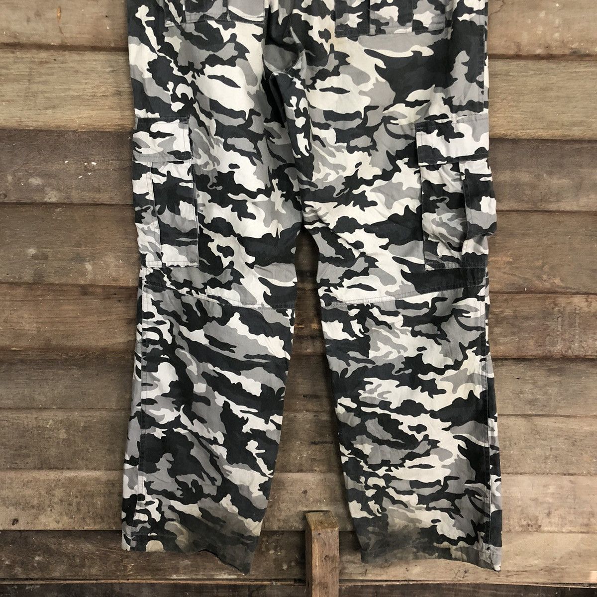 Japanese Brand Vintage Japan Grey Camo Tactical Cargo Pants #0569 Size US 36 / EU 52 - 10 Thumbnail