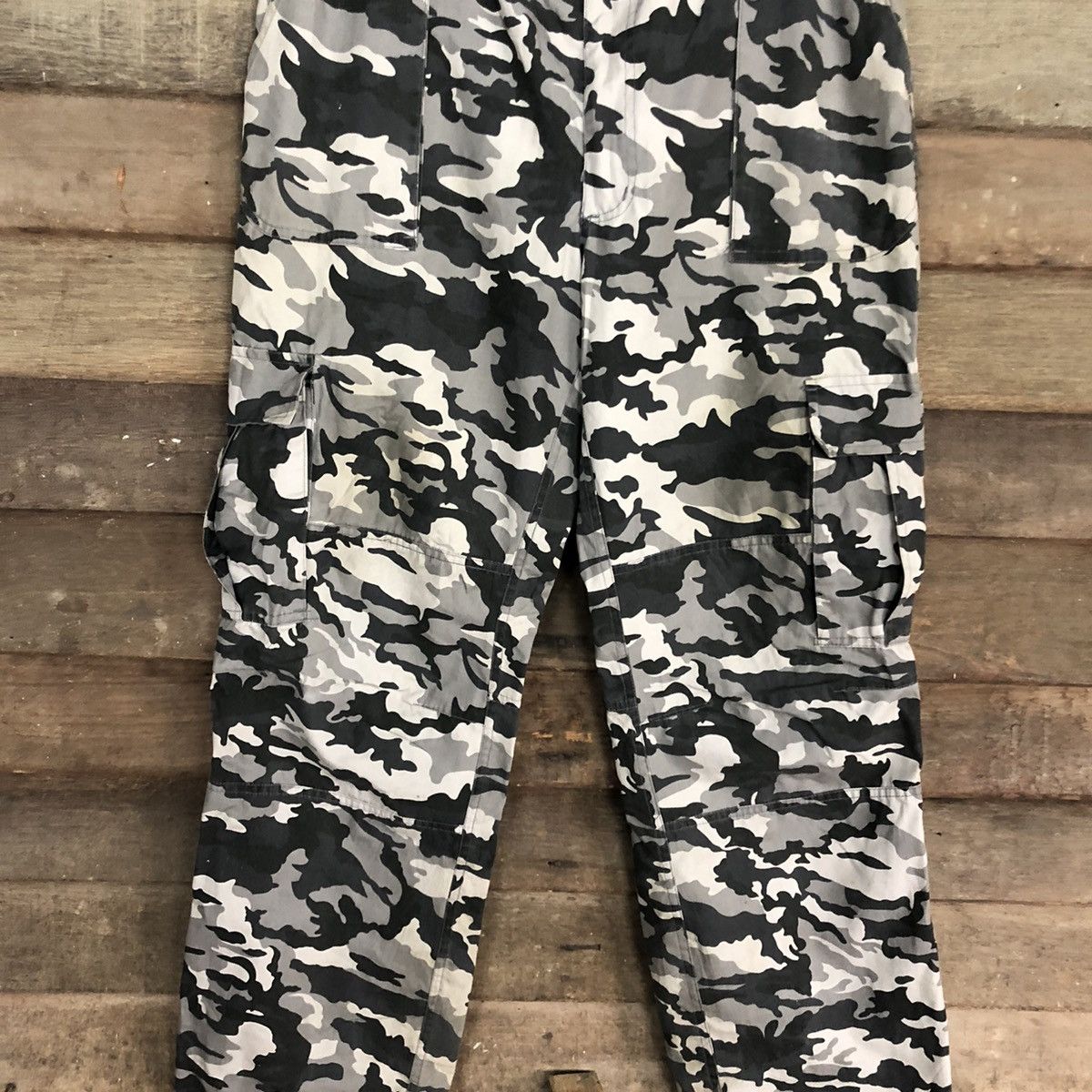 Japanese Brand Vintage Japan Grey Camo Tactical Cargo Pants #0569 Size US 36 / EU 52 - 4 Thumbnail