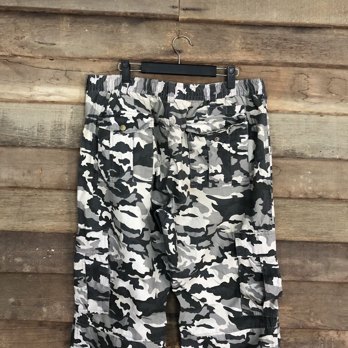 Japanese Brand Vintage Japan Grey Camo Tactical Cargo Pants #0569 Size US 36 / EU 52 - 9 Thumbnail