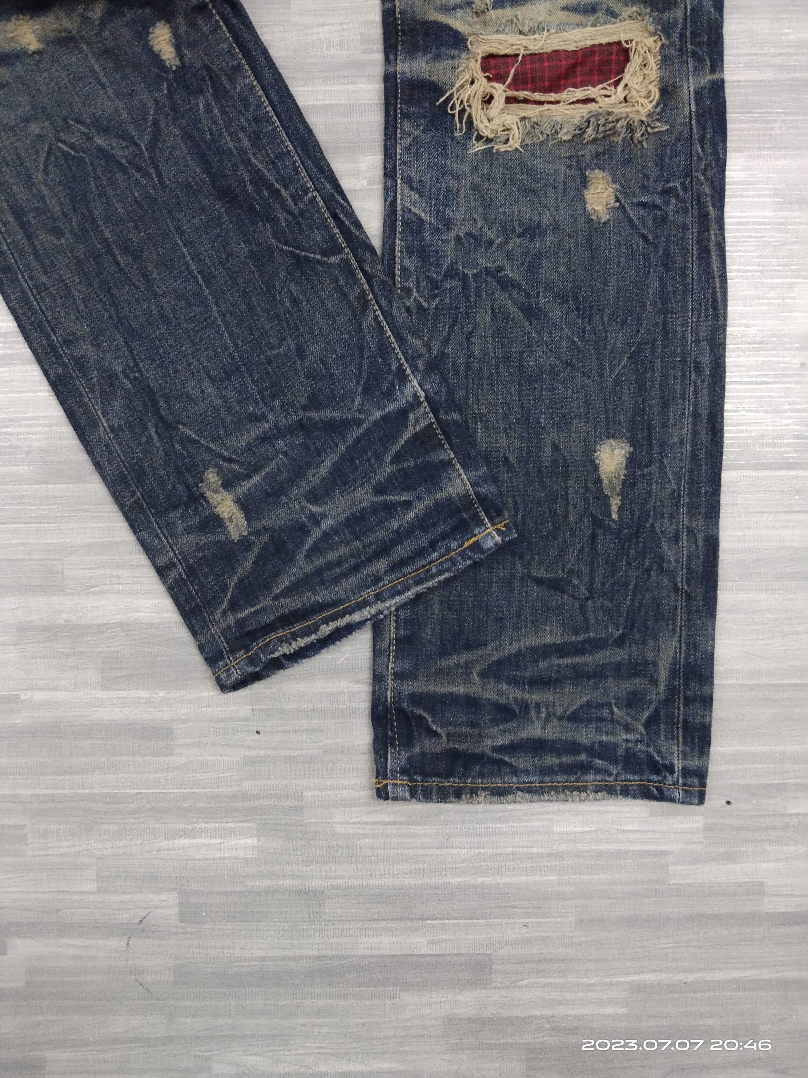 Japanese Brand SiCK RIPED PACTHWORK STARNIK DENIM PANTS Size US 32 / EU 48 - 7 Thumbnail