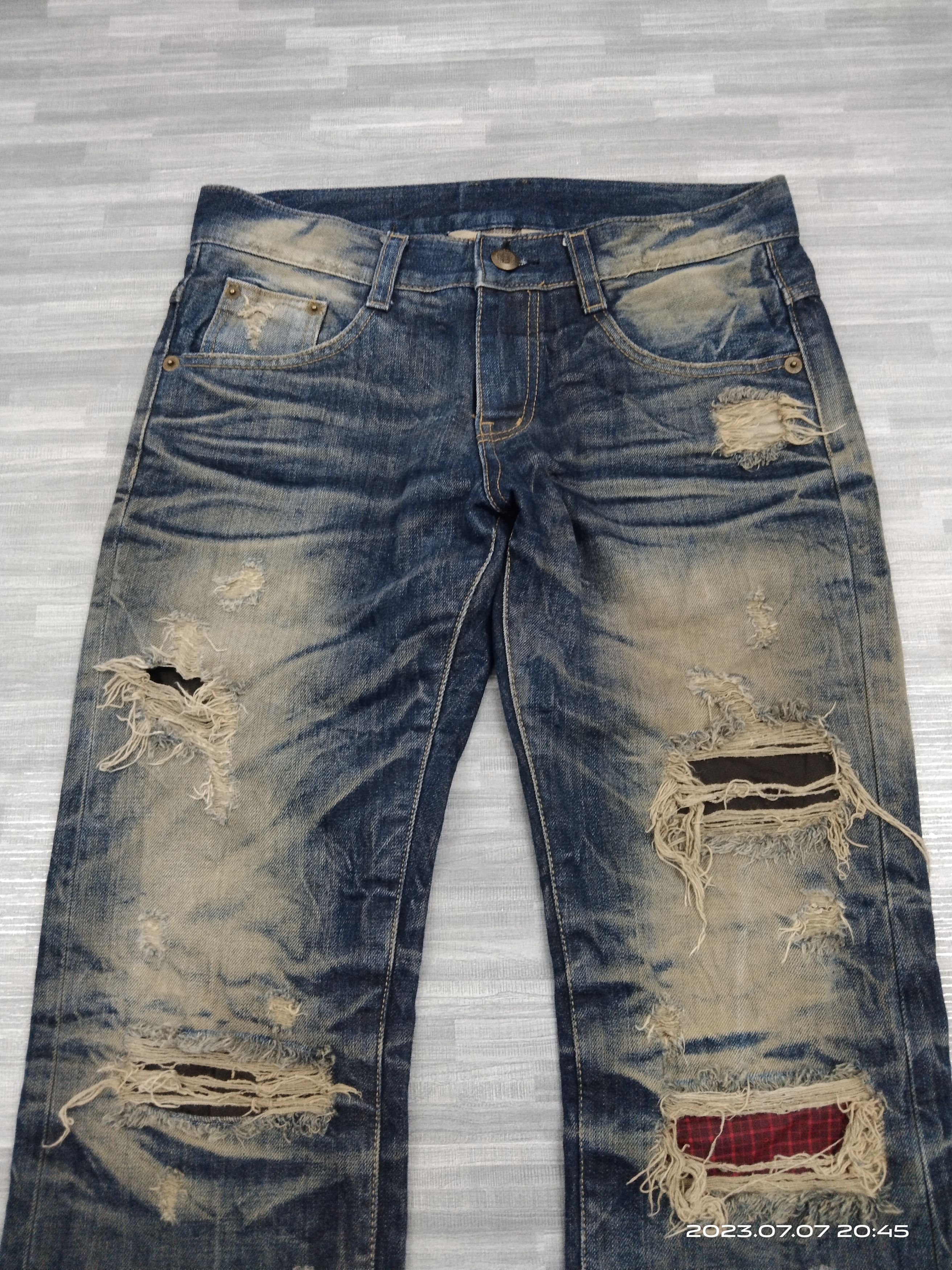 Japanese Brand SiCK RIPED PACTHWORK STARNIK DENIM PANTS Size US 32 / EU 48 - 6 Thumbnail