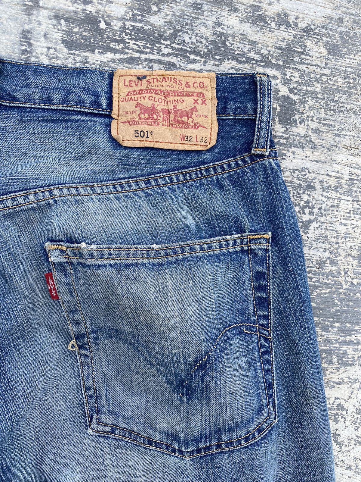 Levi's VINTAGE LEVIS 501 DISTRESSED GORPCORE COWBOY PUNK RAVE TRASH Size US 33 - 10 Thumbnail