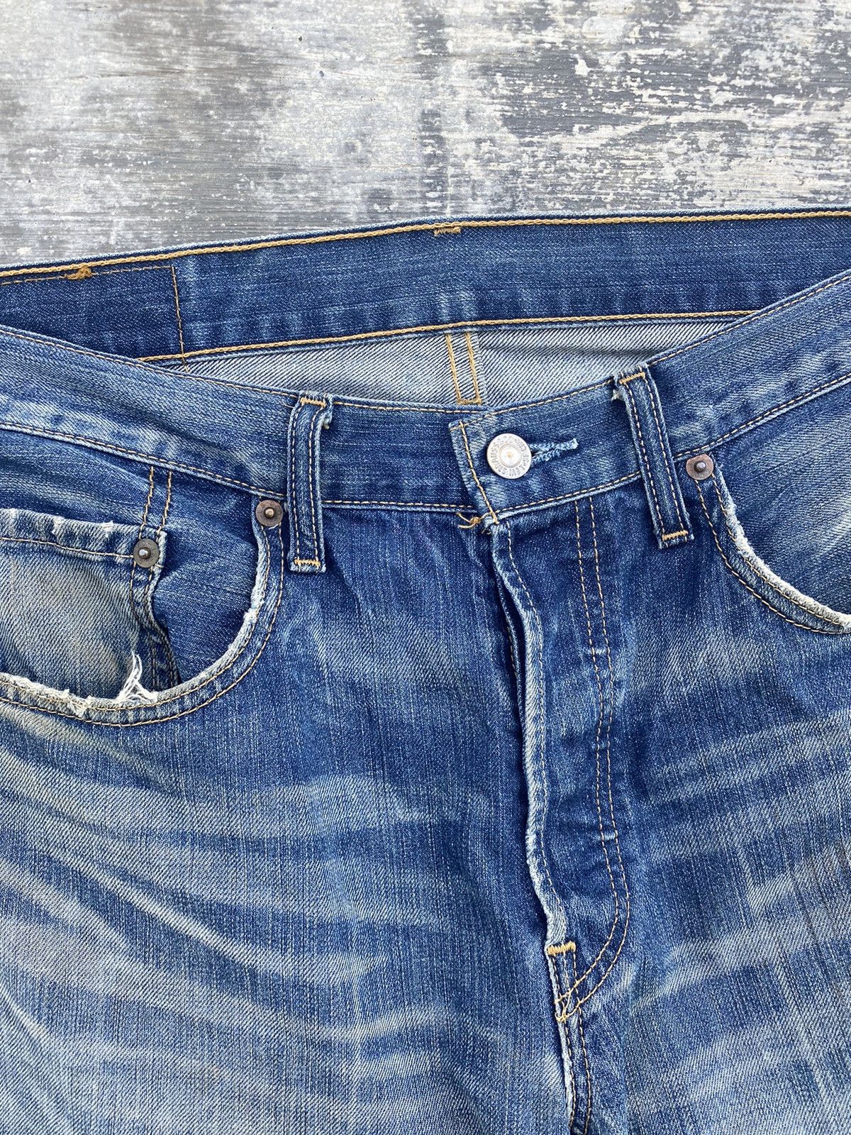 Levi's VINTAGE LEVIS 501 DISTRESSED GORPCORE COWBOY PUNK RAVE TRASH Size US 33 - 4 Thumbnail
