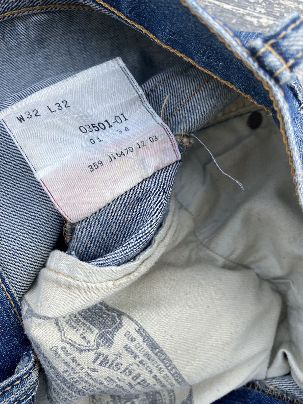 Levi's VINTAGE LEVIS 501 DISTRESSED GORPCORE COWBOY PUNK RAVE TRASH Size US 33 - 7 Thumbnail