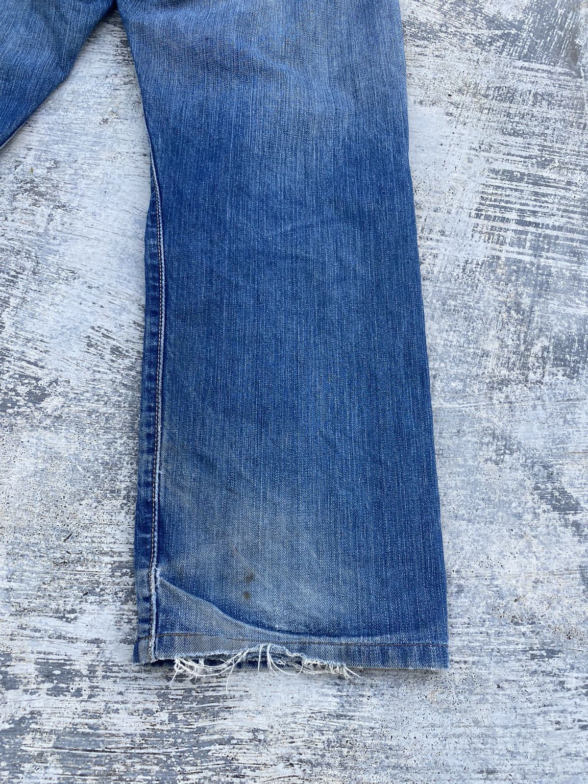 Levi's VINTAGE LEVIS 501 DISTRESSED GORPCORE COWBOY PUNK RAVE TRASH Size US 33 - 14 Thumbnail