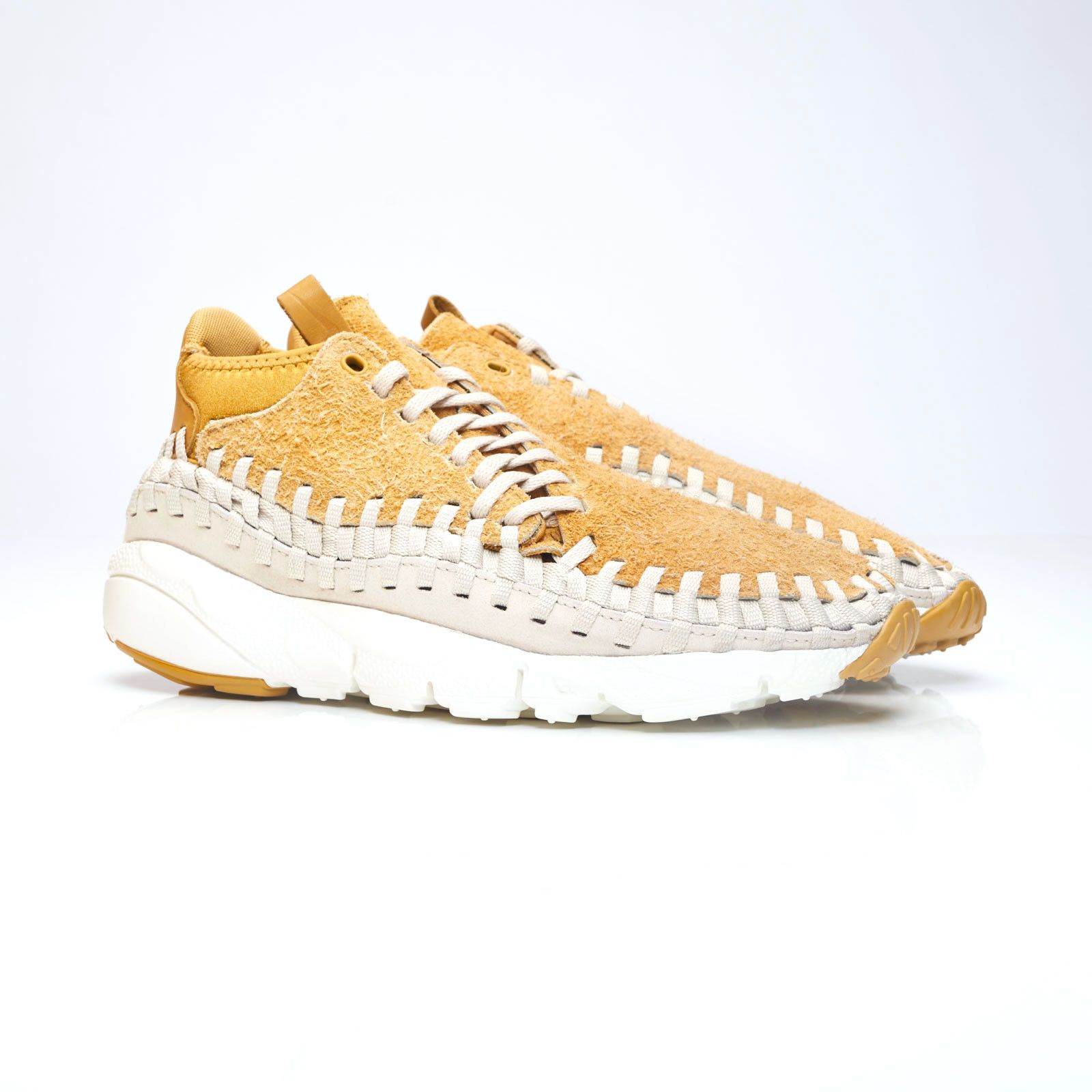 NIKE AIR FOOTSCAPE WOVEN offers CHUKKA QS HAIRY SUEDE