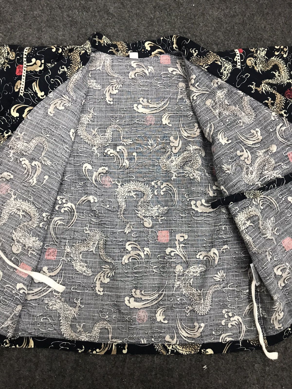 Japanese Brand Kid/Youth Jinbei Kimono Cardigan Happi Dragon Motif i875 Size US XS / EU 42 / 0 - 3 Thumbnail