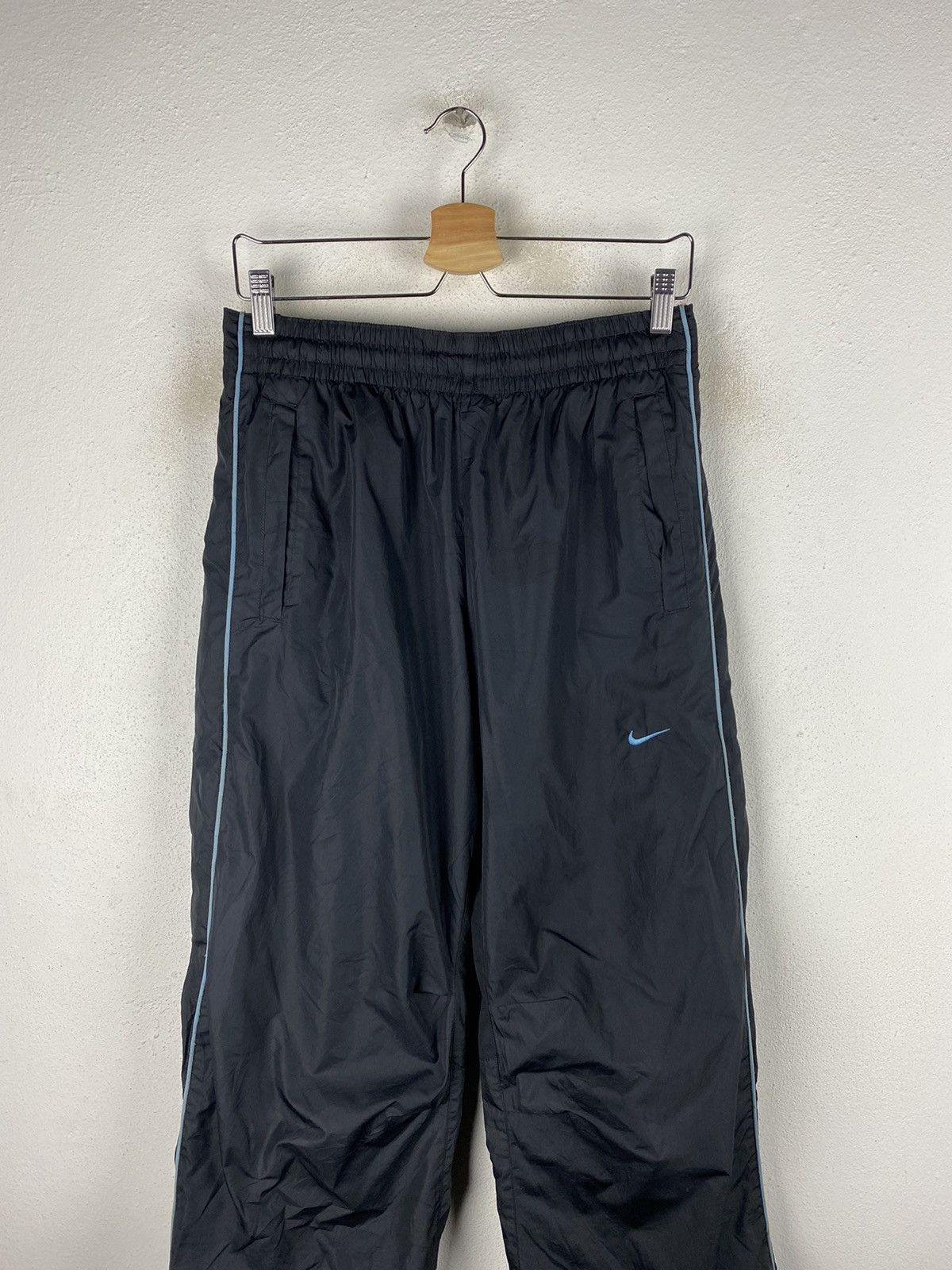 Nike 🔥SALE🔥NIKE NYLON PANTS Size US 32 / EU 48 - 2 Thumbnail