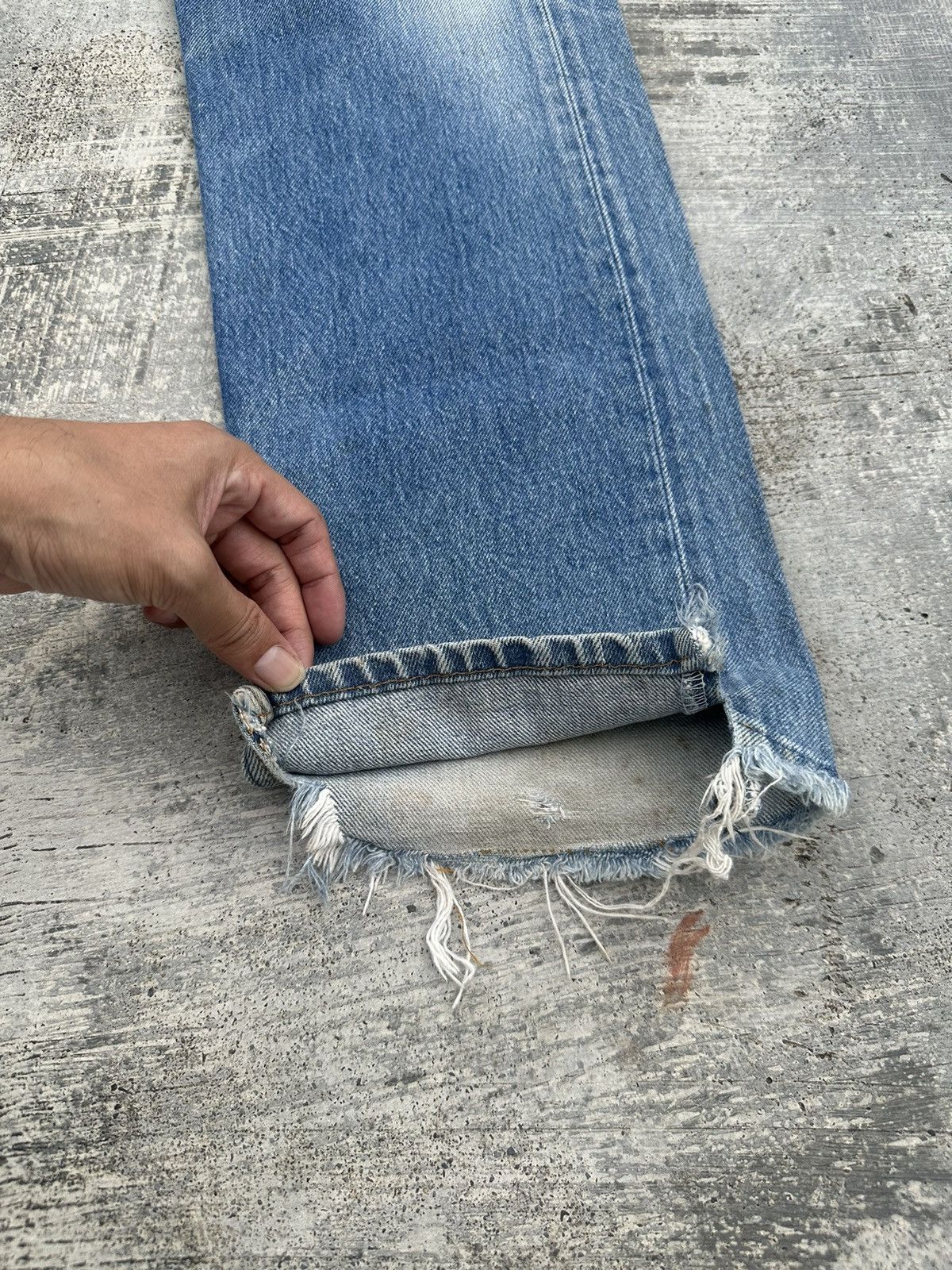 Levi's VINTAGE LEVIS 501 DISTRESSED COWBOY PUNK RAVE COWBOY USA Size US 29 - 4 Thumbnail
