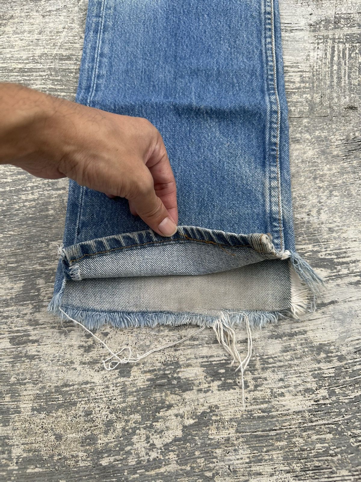 Levi's VINTAGE LEVIS 501 DISTRESSED COWBOY PUNK RAVE COWBOY USA Size US 29 - 3 Thumbnail