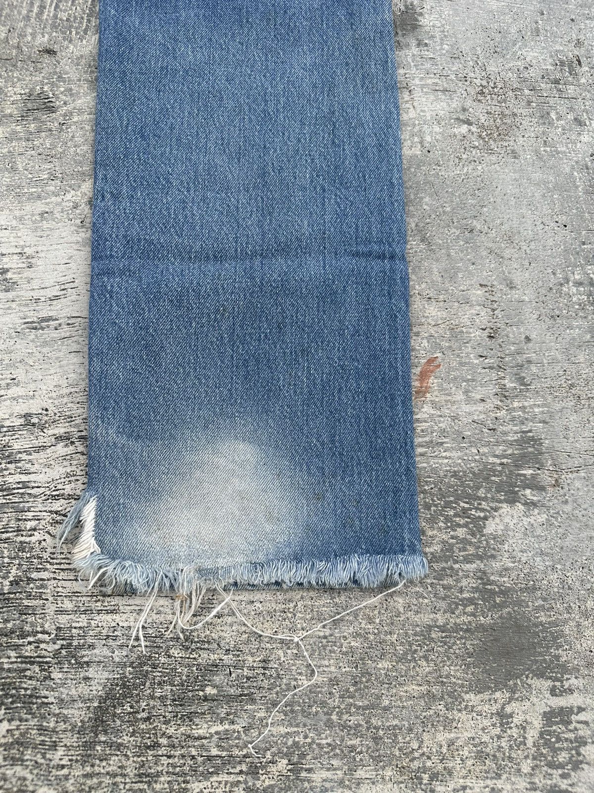 Levi's VINTAGE LEVIS 501 DISTRESSED COWBOY PUNK RAVE COWBOY USA Size US 29 - 12 Thumbnail