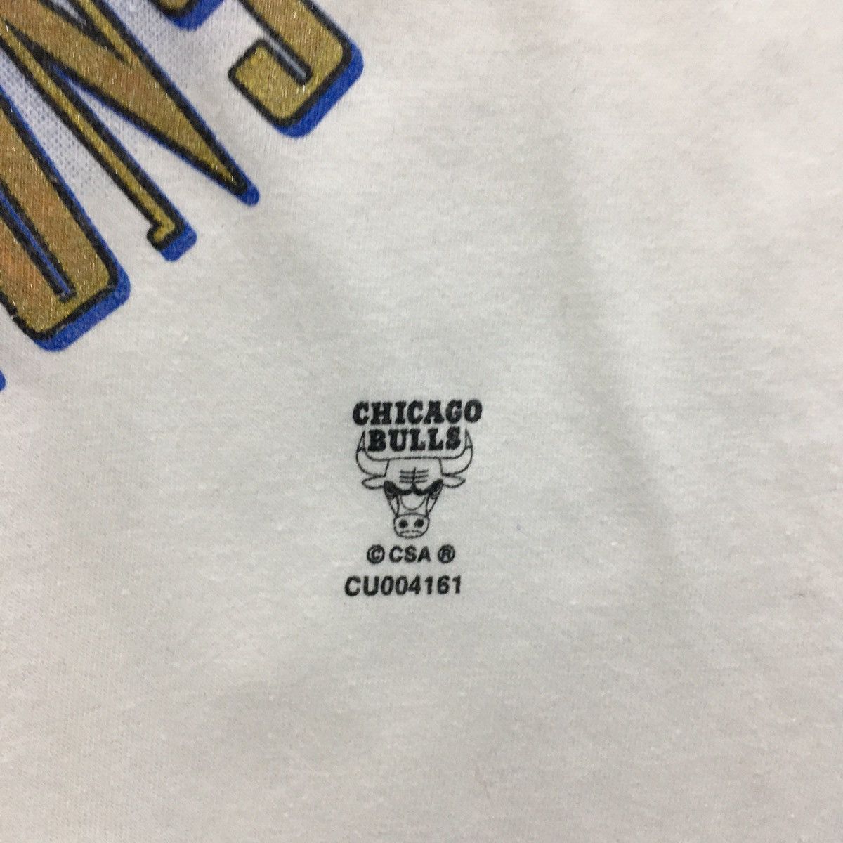 NBA × Vintage Rare Vintage 90s Chicago Bulls 4 Time NBA Champions Tshirt Size US M / EU 48-50 / 2 - 4 Thumbnail