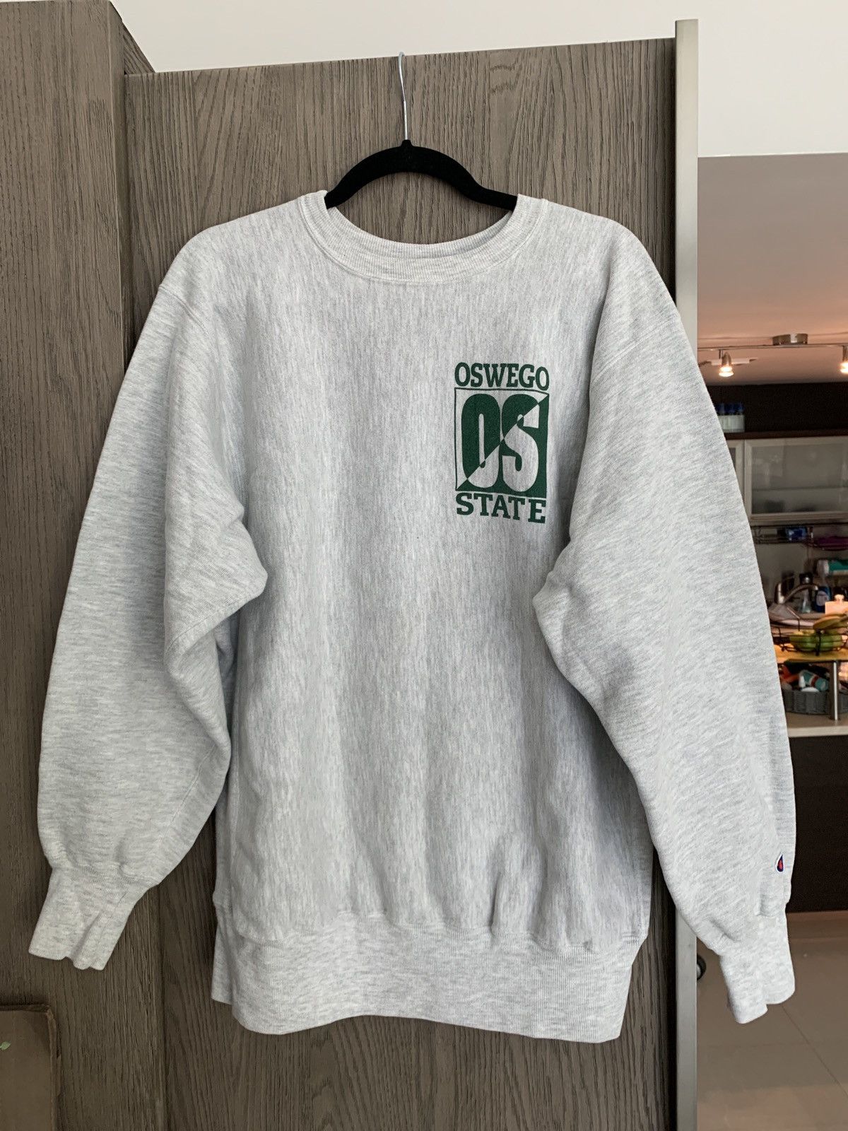 Champion Vintage Reverse Weave Oswego State University sweatshirt Size US XL / EU 56 / 4 - 2 Thumbnail