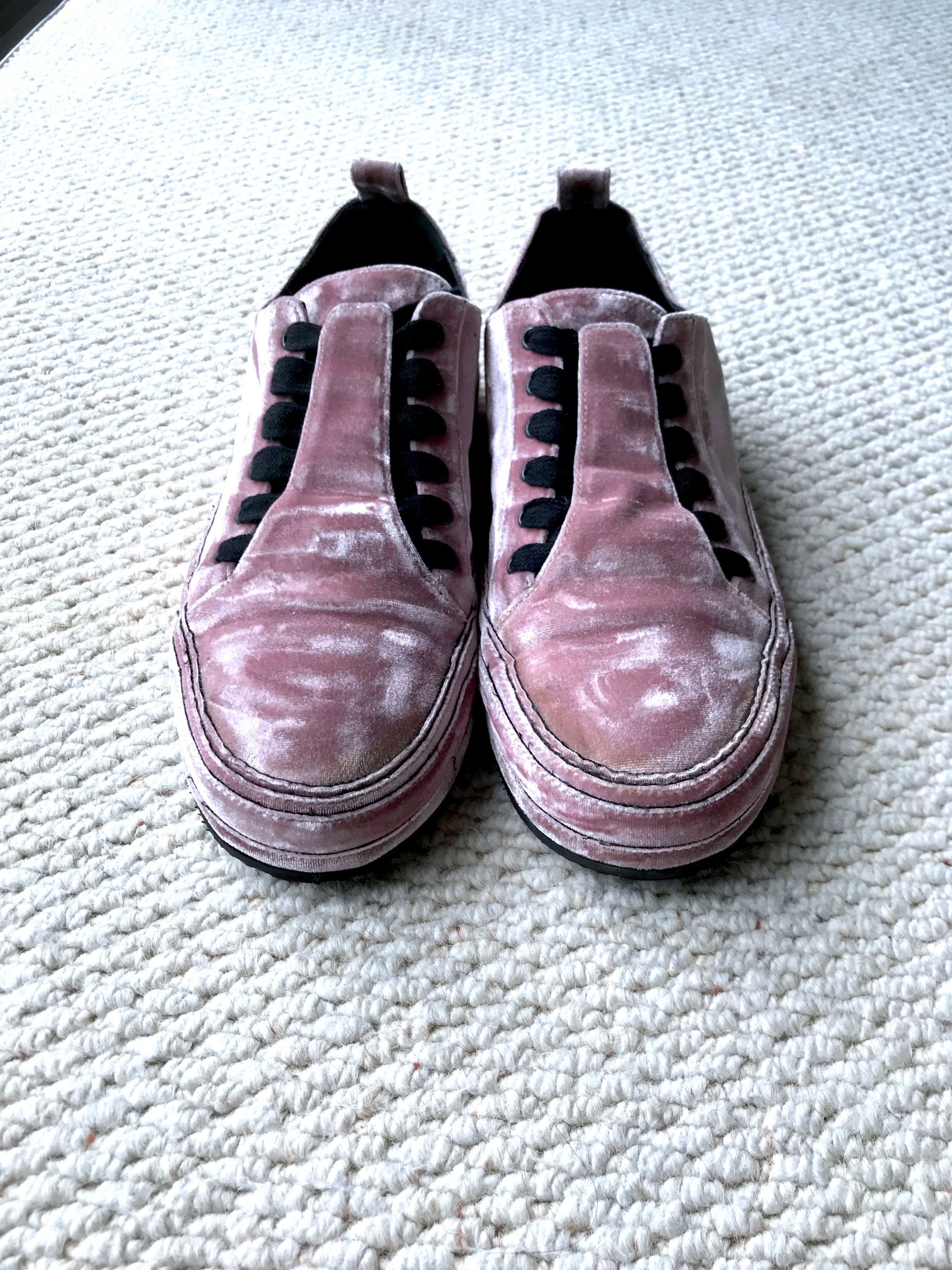 Ann Demeulemeester RARE POWDER PINK VELVET LAVATO CIPRIA SNEAKERS Size US 11 / EU 44 - 2 Thumbnail