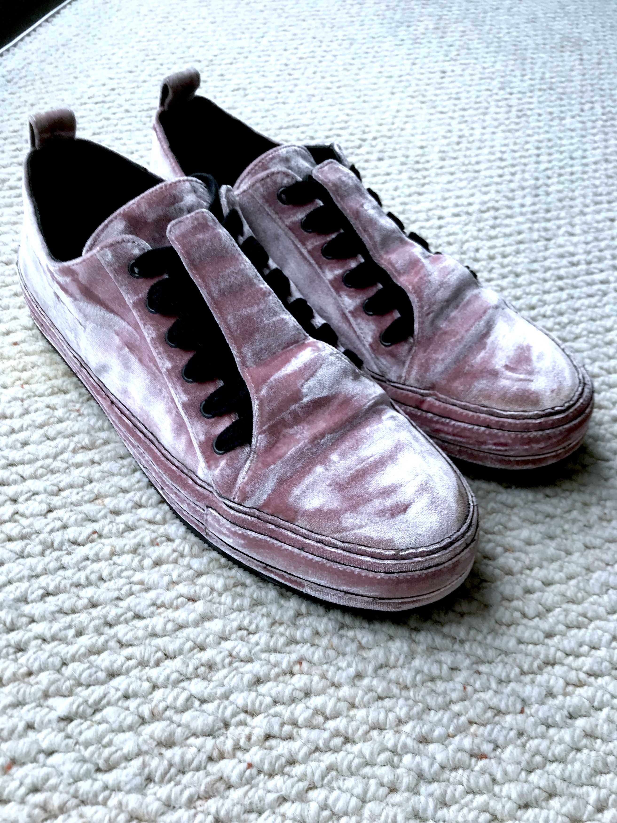 Ann Demeulemeester RARE POWDER PINK VELVET LAVATO CIPRIA SNEAKERS Size US 11 / EU 44 - 3 Thumbnail
