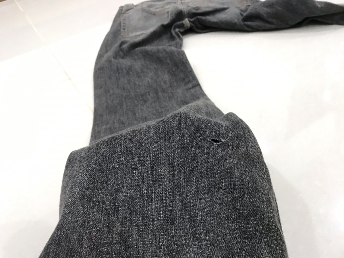 Burberry Vintage Distressed Denim BURBERRY London Blue Label Japan Size 28" / US 6 / IT 42 - 11 Thumbnail