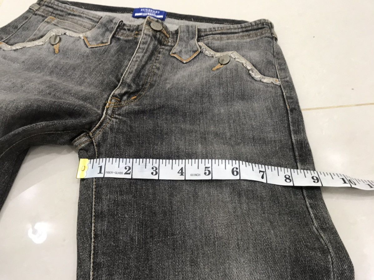 Burberry Vintage Distressed Denim BURBERRY London Blue Label Japan Size 28" / US 6 / IT 42 - 7 Thumbnail