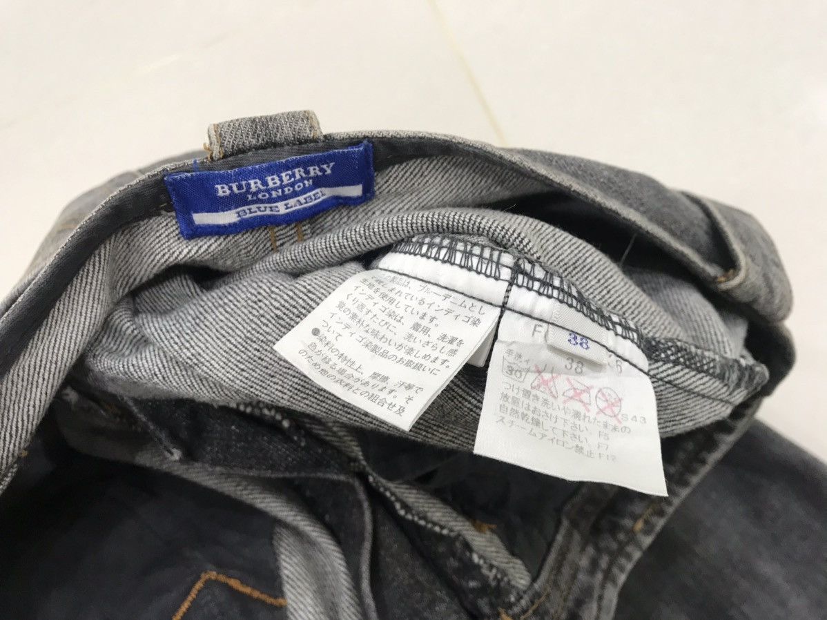 Burberry Vintage Distressed Denim BURBERRY London Blue Label Japan Size 28" / US 6 / IT 42 - 4 Thumbnail