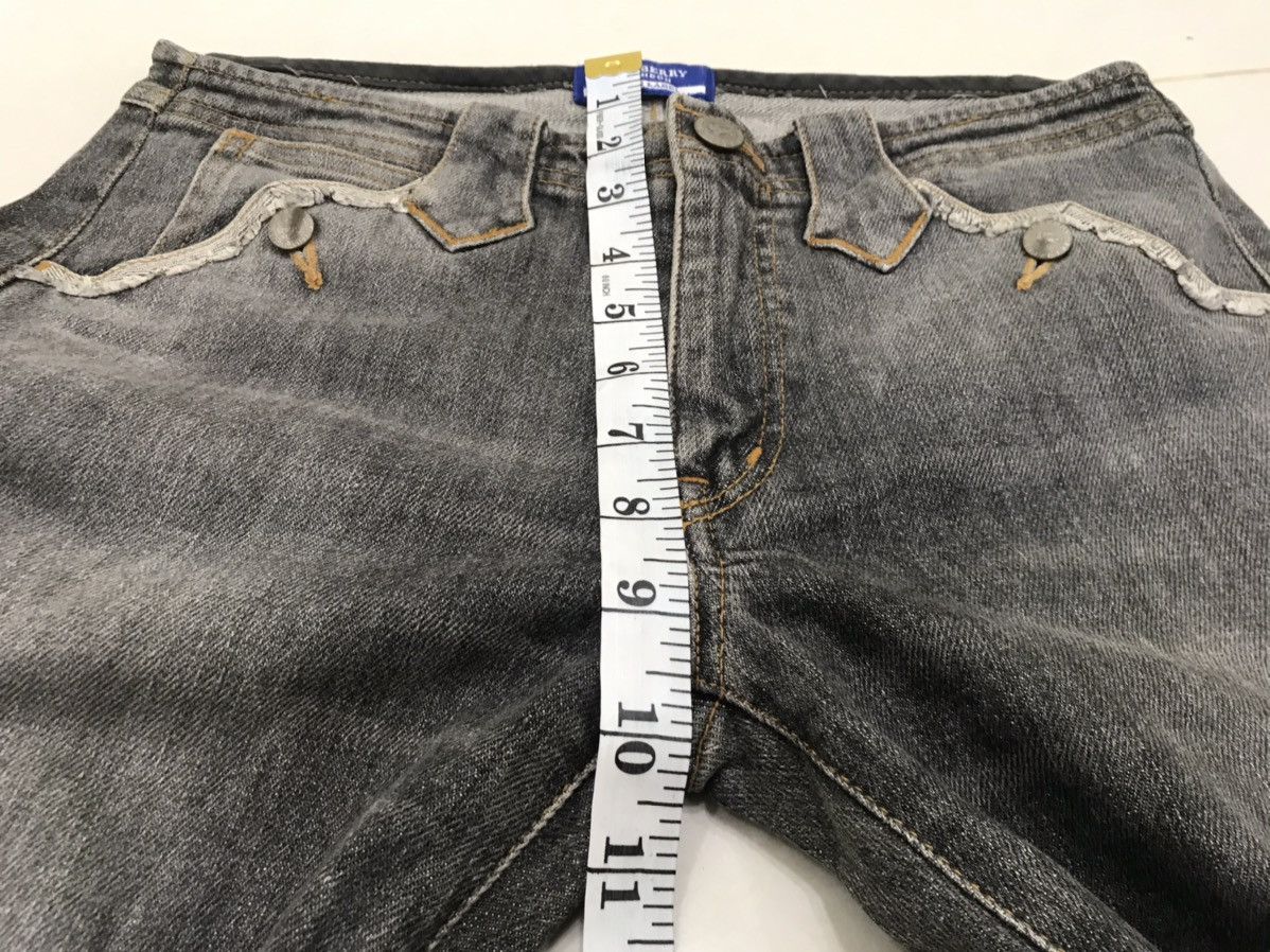 Burberry Vintage Distressed Denim BURBERRY London Blue Label Japan Size 28" / US 6 / IT 42 - 6 Thumbnail