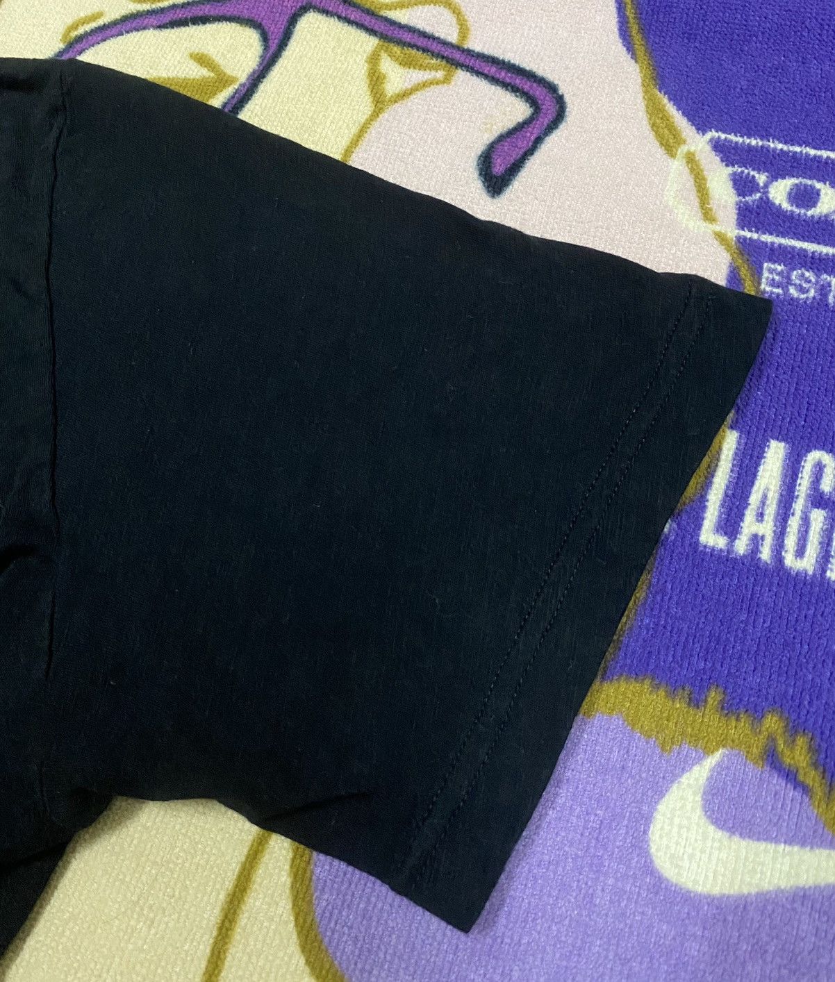 Undercover × Uniqlo Uniqlo Undercover T Shirt x Rare Size US L / EU 52-54 / 3 - 6 Thumbnail