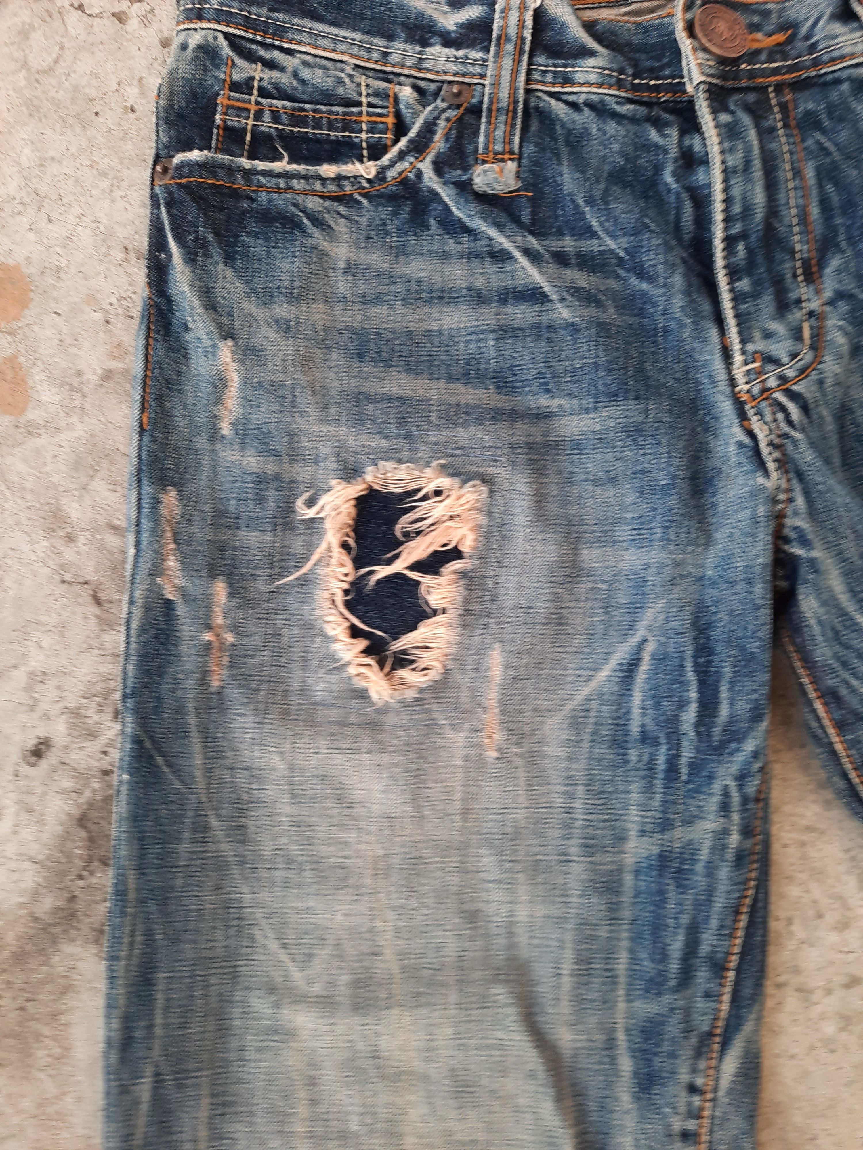 Japanese Brand Japanese Brand Oniarai Embroidery Devil Distressed Size US 34 / EU 50 - 2 Thumbnail