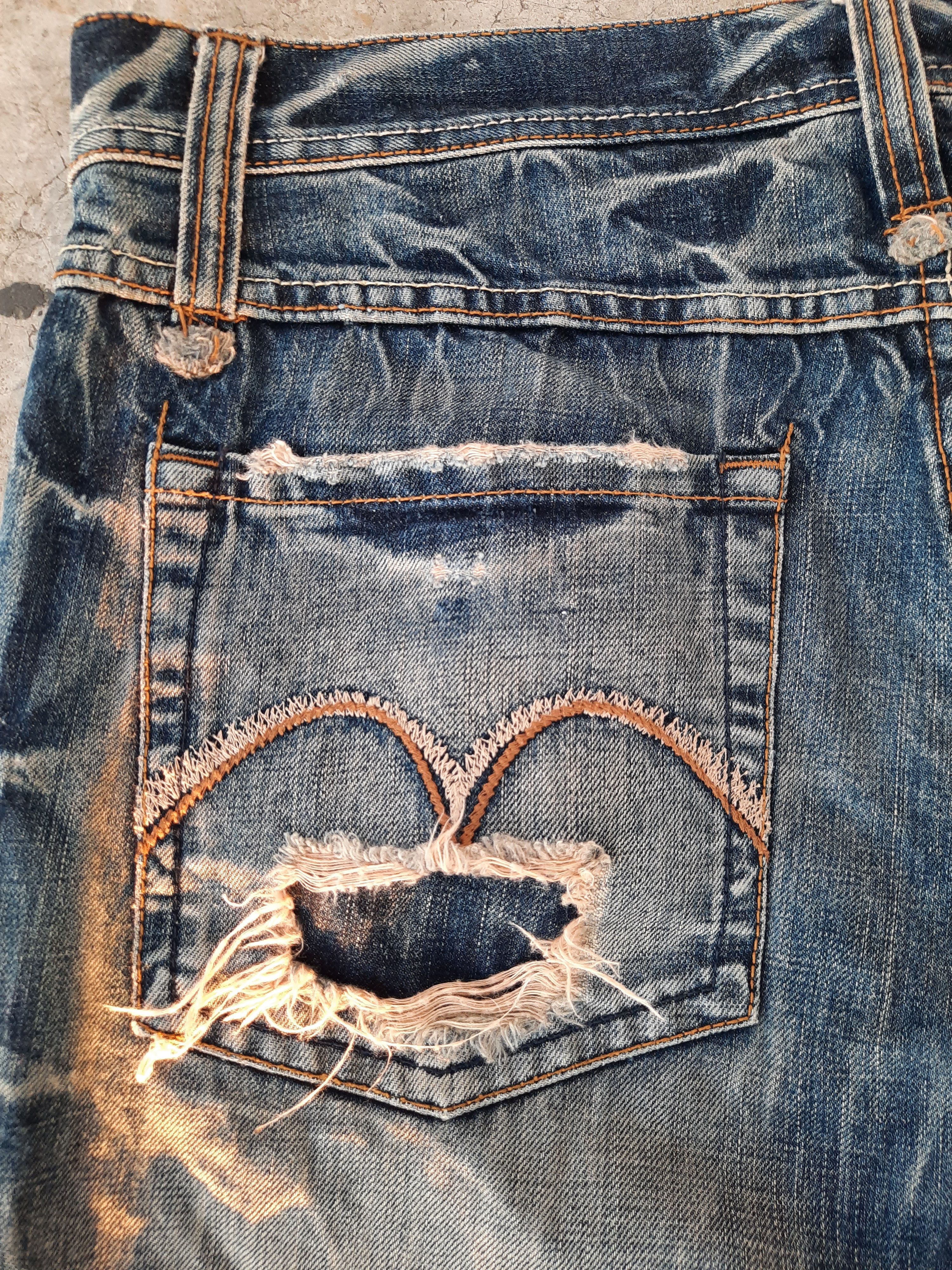 Japanese Brand Japanese Brand Oniarai Embroidery Devil Distressed Size US 34 / EU 50 - 4 Thumbnail