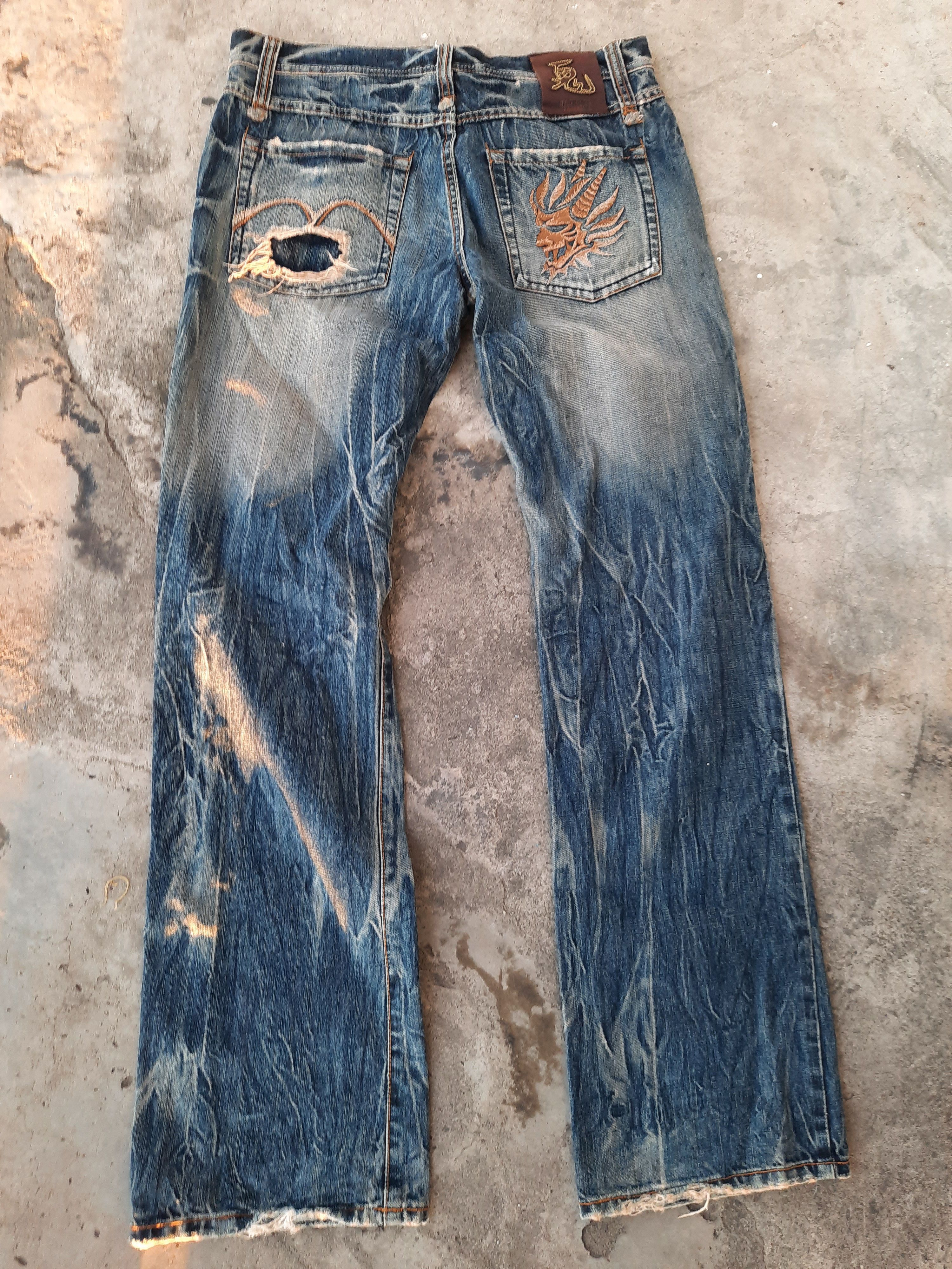 Japanese Brand Japanese Brand Oniarai Embroidery Devil Distressed Size US 34 / EU 50 - 1 Thumbnail