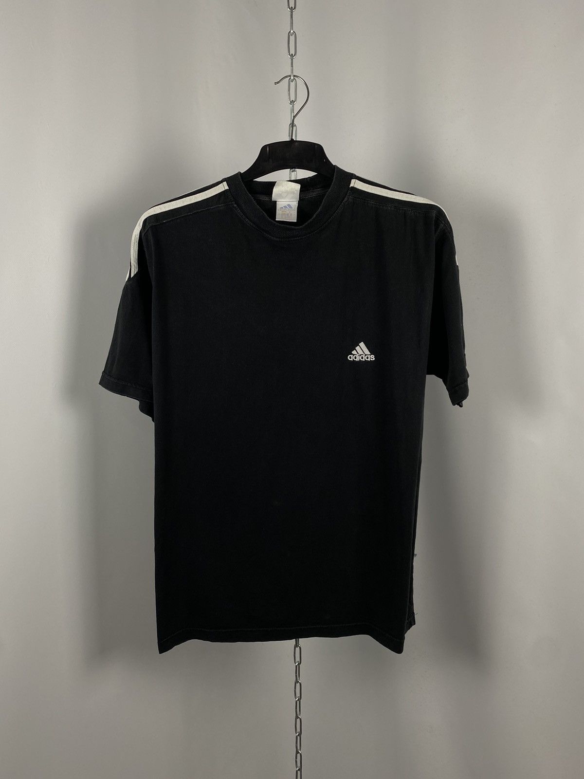 Adidas Adidas vintage T-shirts black size L Size US L / EU 52-54 / 3 - 1 Thumbnail
