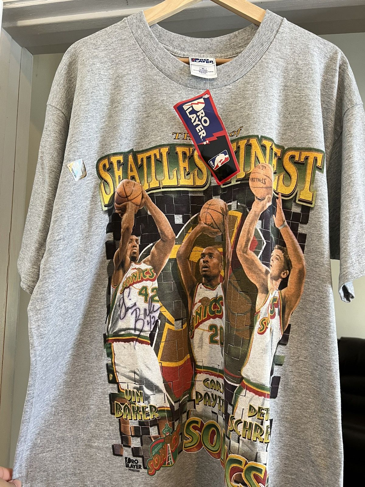 image of NBA x Pro Player Vintage Seattle Supersonics Pro Player T Shirt Size XL in Grey, Men's