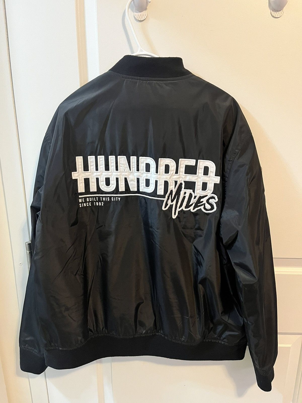 Other × Rap Tees 100 miles “We Built This City” bomber jacket Size US L / EU 52-54 / 3 - 2 Thumbnail