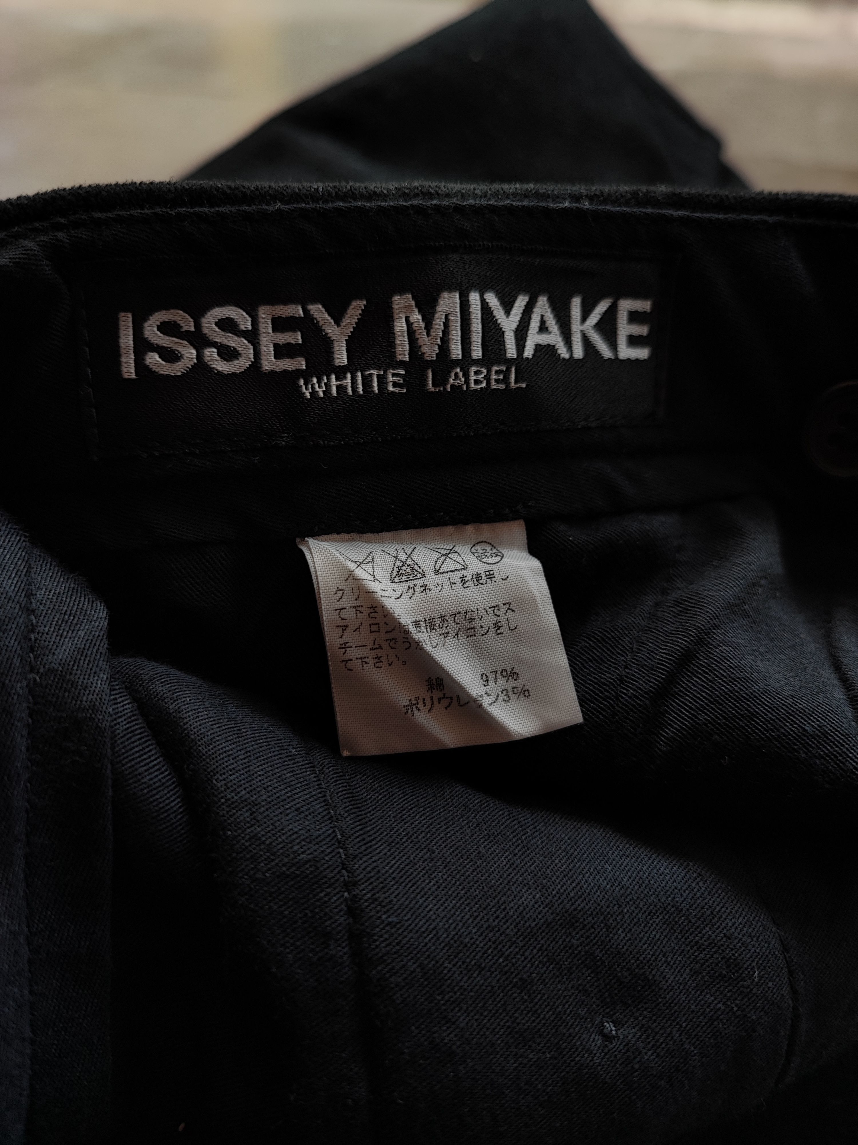 Issey Miyake 🇯🇵Isseymiyake designer 🇯🇵 Size US 31 - 5 Thumbnail
