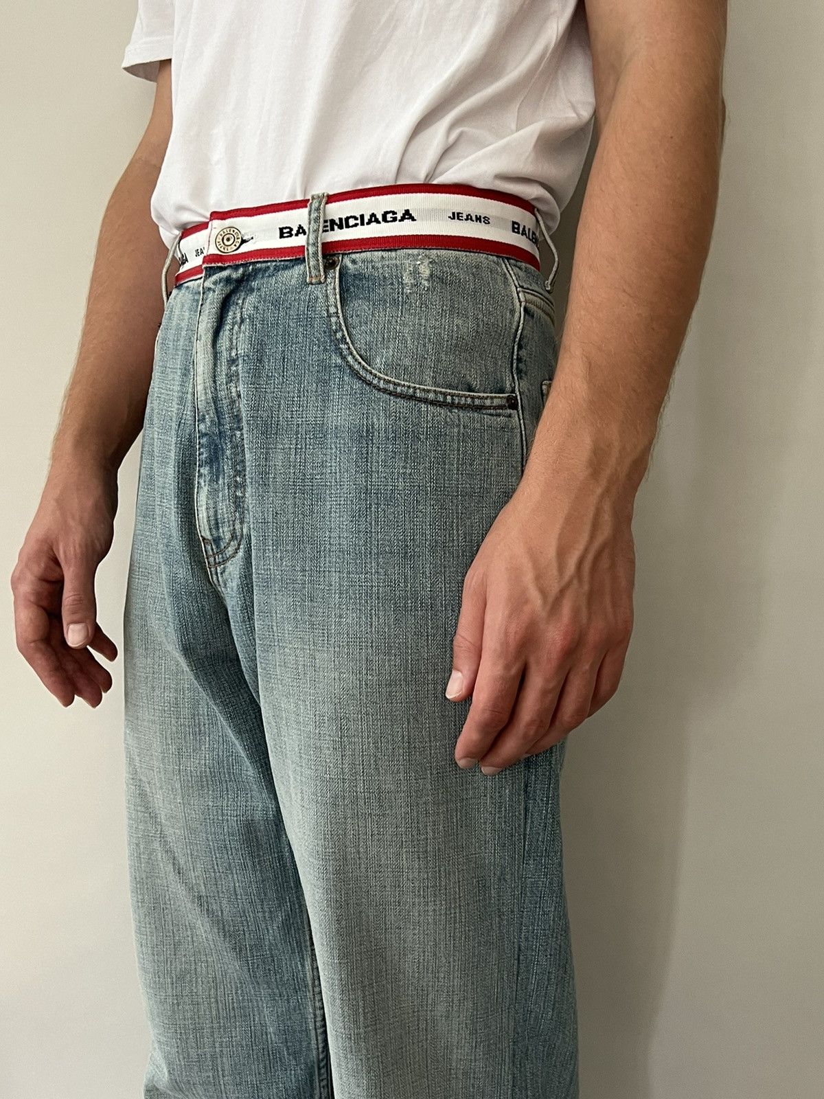 Balenciaga 🔥$1.4K VALUE🔥Balenciaga Logo Waistband Distressed Jeans Size US 30 / EU 46 - 9 Thumbnail