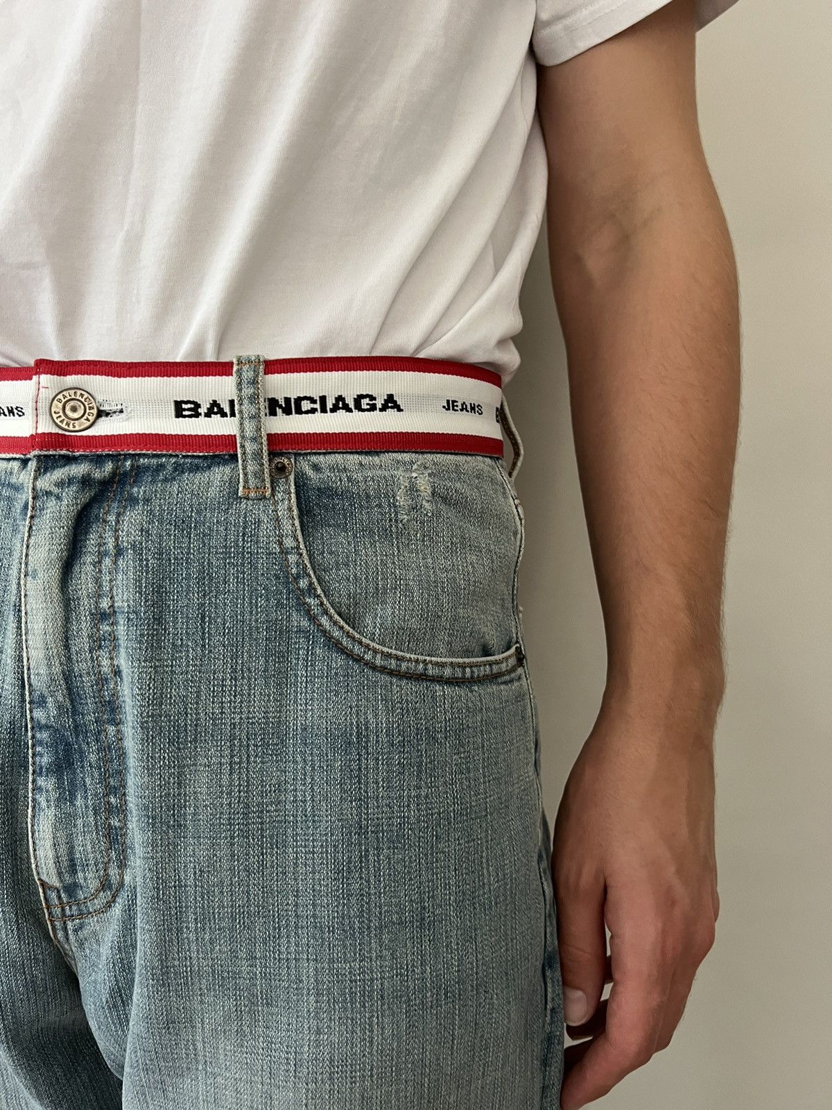 Balenciaga 🔥$1.4K VALUE🔥Balenciaga Logo Waistband Distressed Jeans Size US 30 / EU 46 - 8 Thumbnail