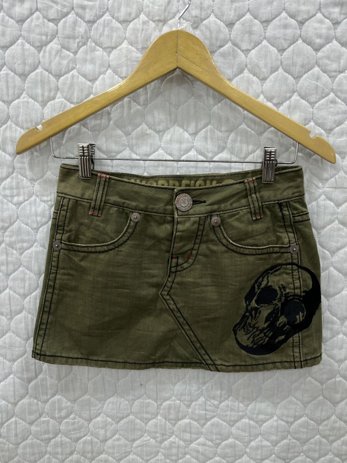 image of Archival Clothing (Oooo). Swordfish Embroidery Skull Skirts, Women's (Size 28)