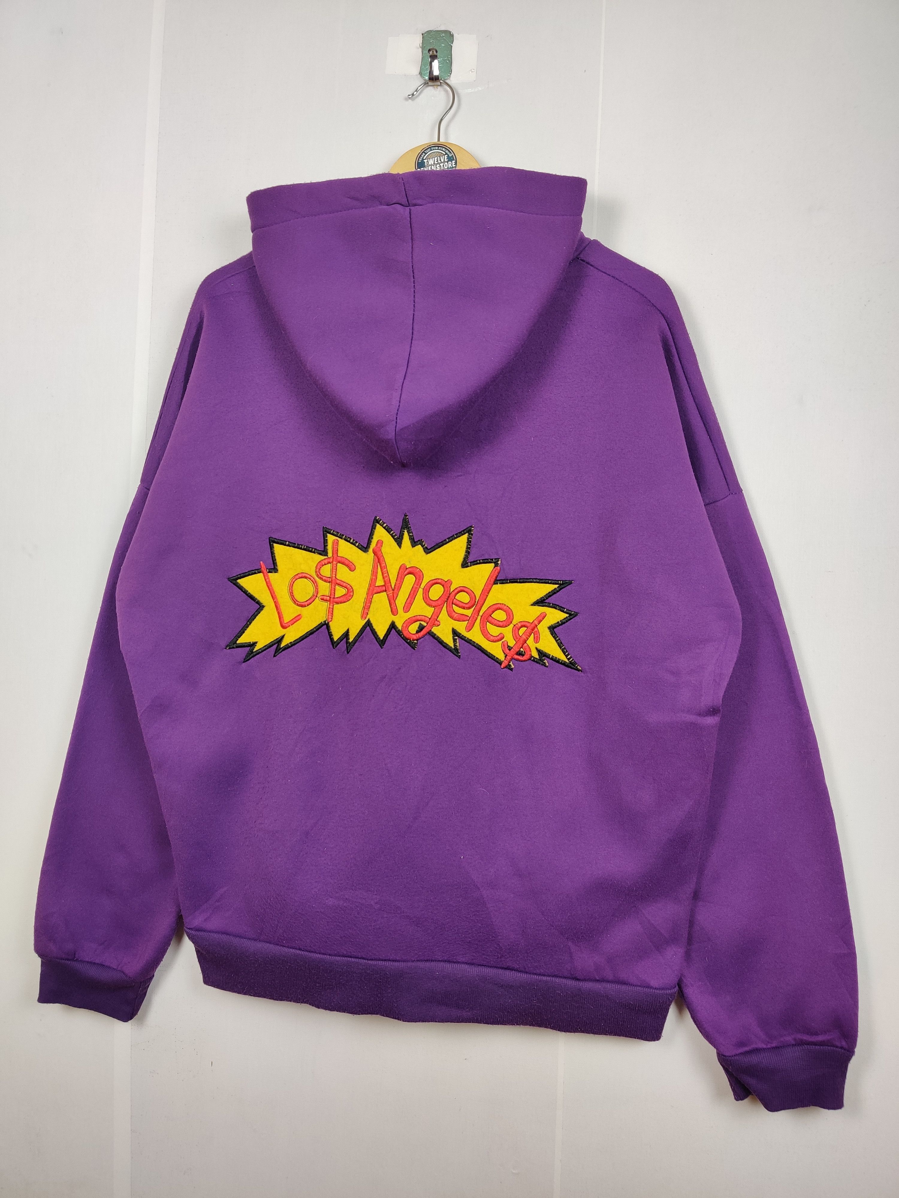 Vintage Vintage Los Angeles Embroidery Spellout Hoodie Pullover Size US XXL / EU 58 / 5 - 2 Thumbnail