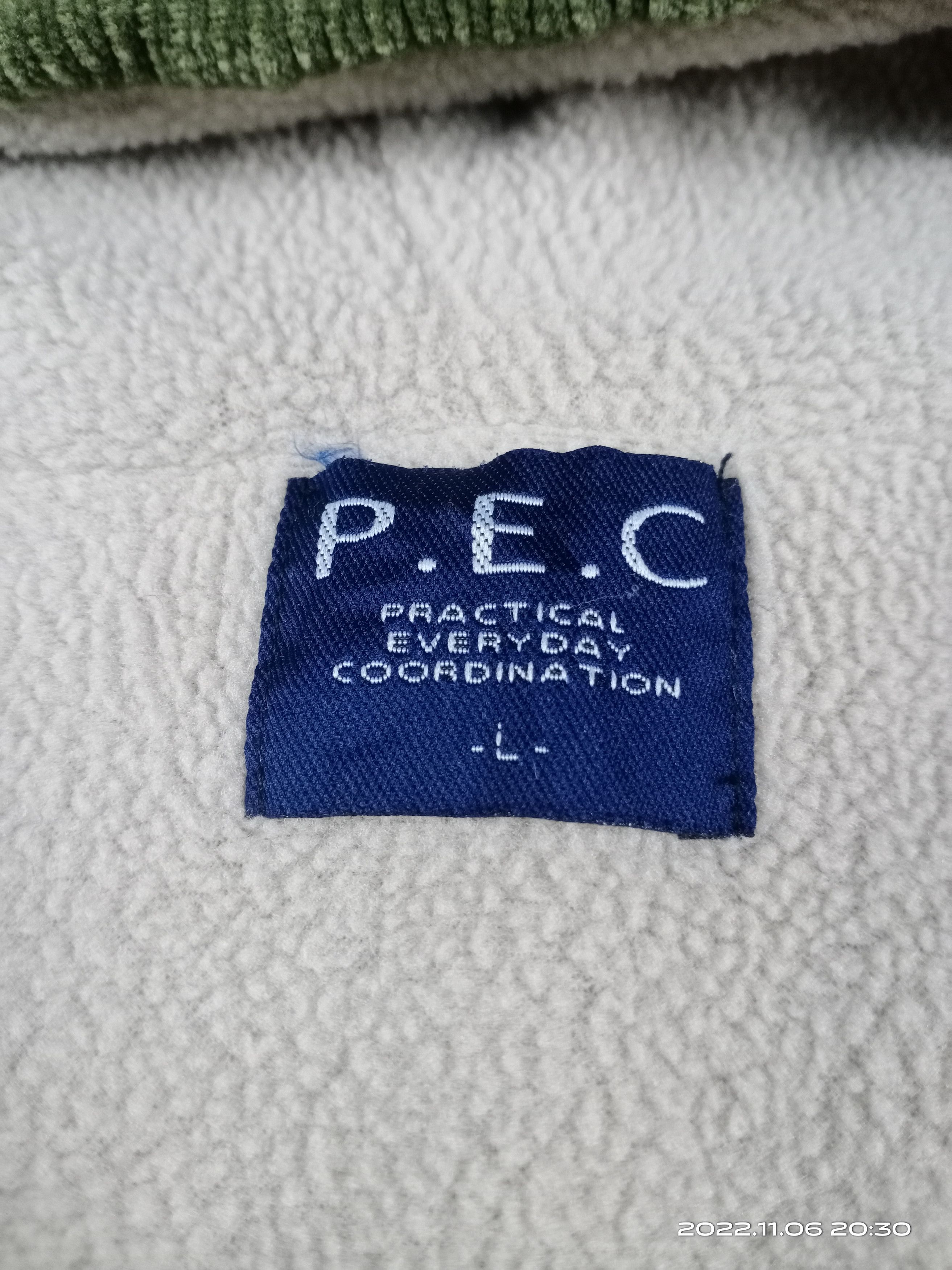 Japanese Brand × Vintage Vintage P.E.C Animal Printed Fleece Hoodie Jacket Size US L / EU 52-54 / 3 - 6 Thumbnail