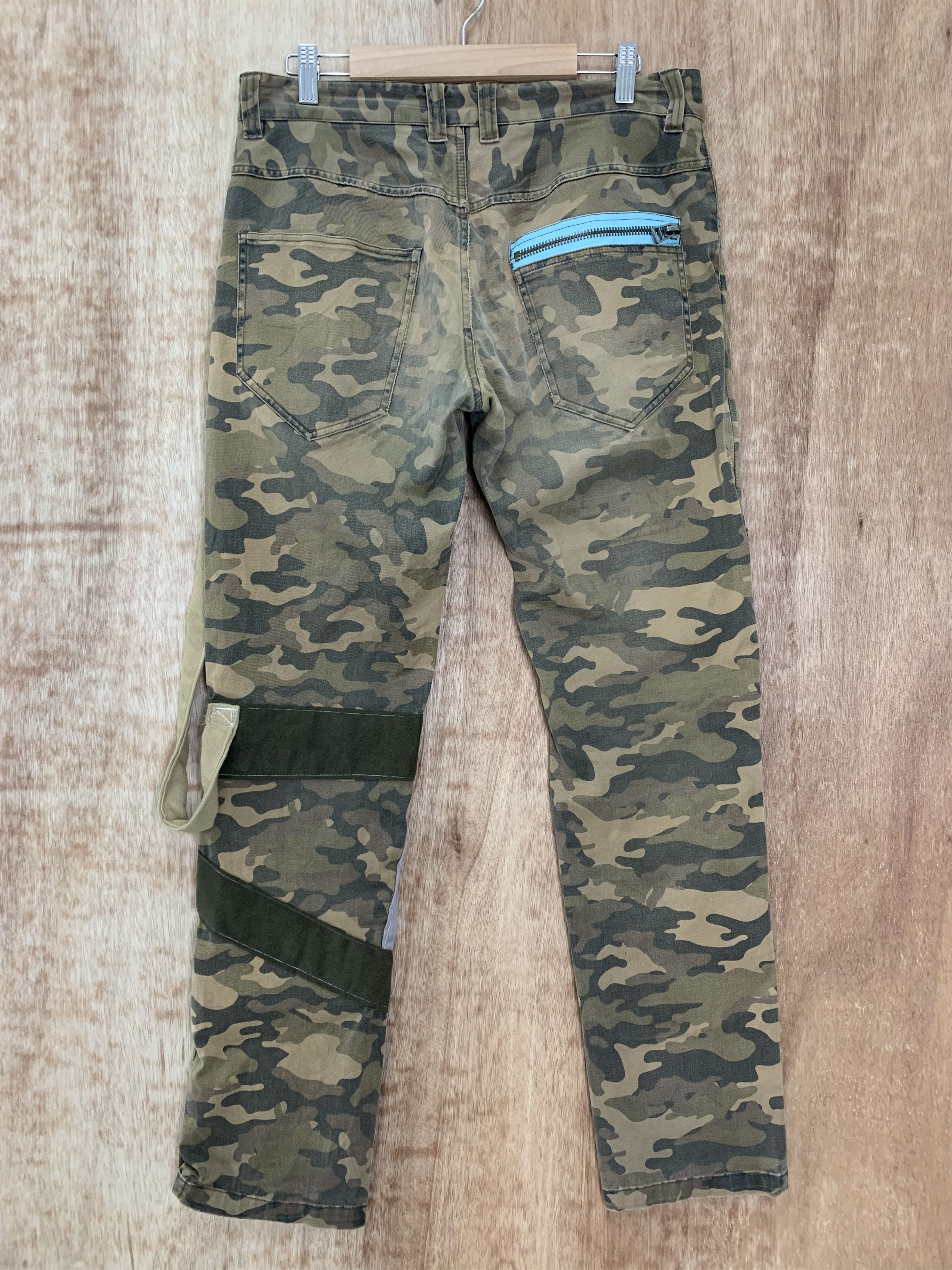 Japanese Brand Cargo Pant Seditionaries Reconstructed Multipocket Military Size US 30 / EU 46 - 2 Thumbnail