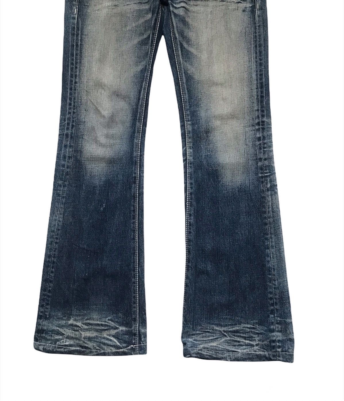 Vanquish VANQUISH FLARE DISTRESSED JEANS Size US 30 / EU 46 - 3 Thumbnail