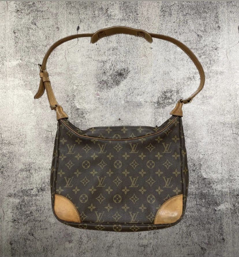 Louis Vuitton × Vintage Vintage Louis Vuitton Monogrammed Shoulder Bag Size ONE SIZE - 1 Thumbnail