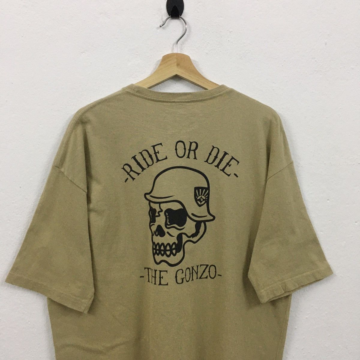 Japanese Brand Rare The Gonzo Ride Or Die Surf Style Tshirt Size US XL / EU 56 / 4 - 3 Thumbnail