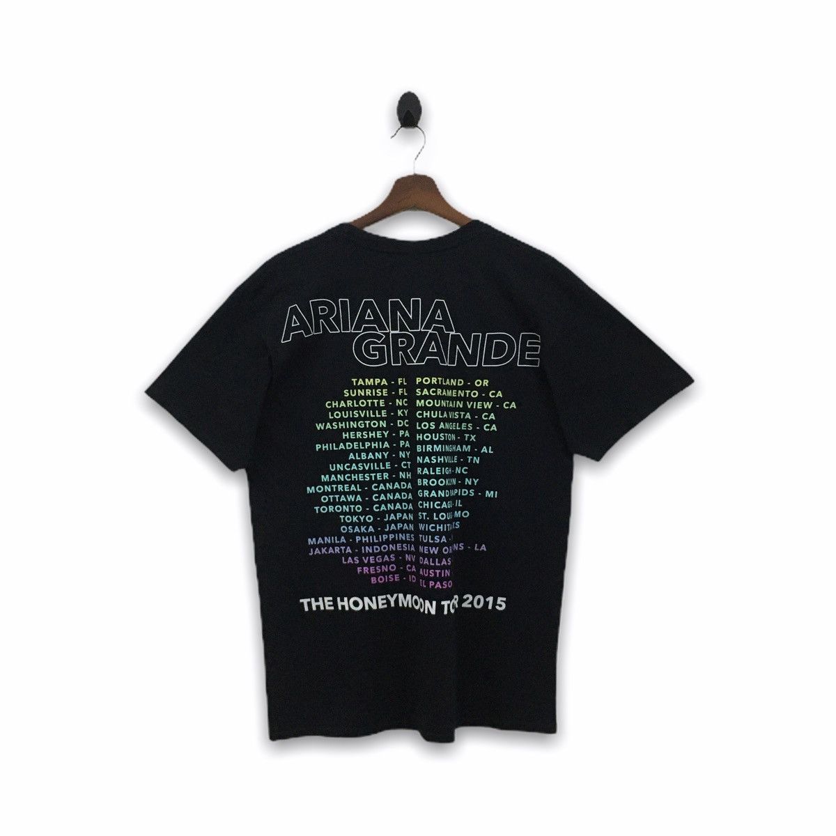 Band Tees Rare Ariana Grande American Singer Tour Tshirt Size US M / EU 48-50 / 2 - 2 Thumbnail