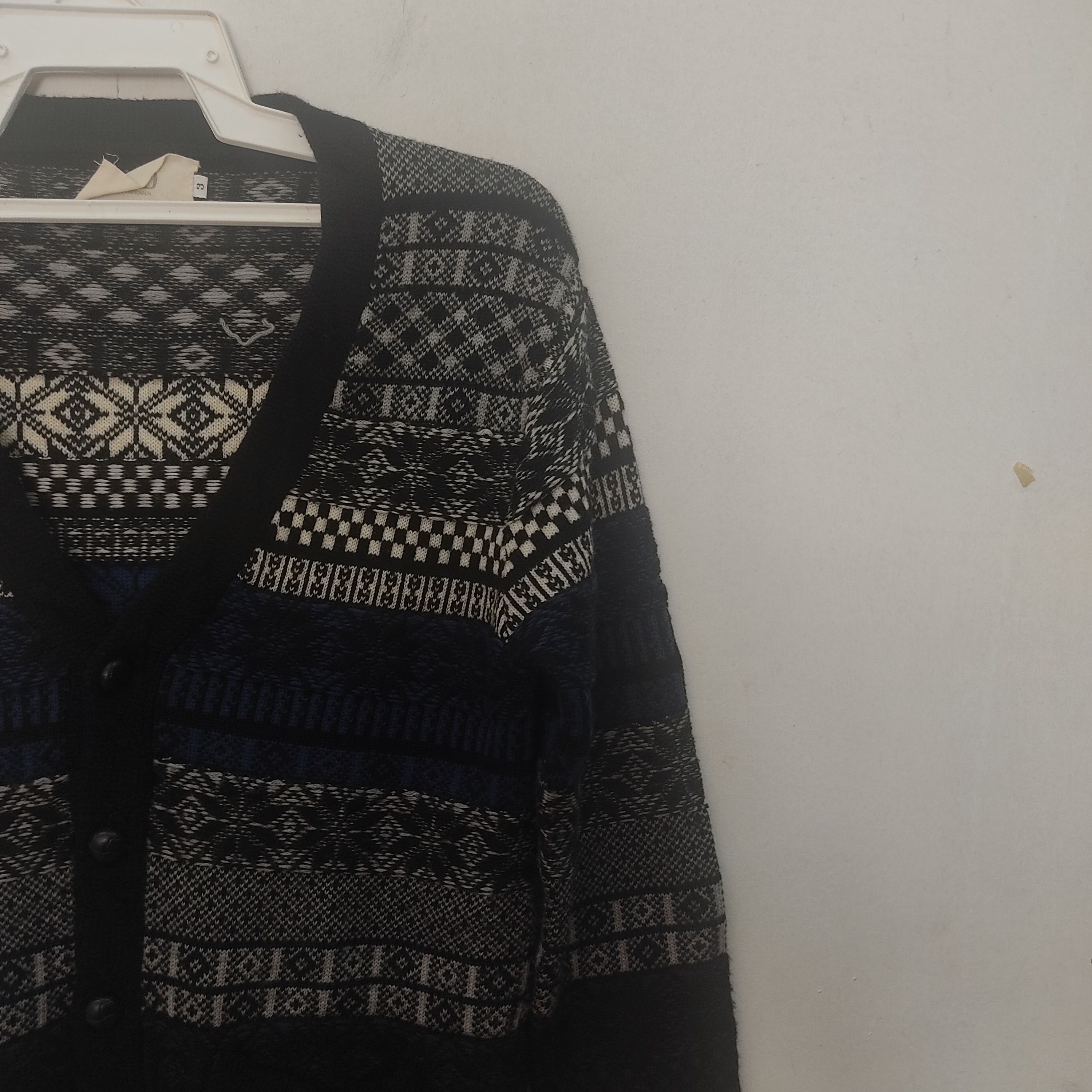 Japanese Brand × URBAN RESEARCH DOORS Urban Research Stripes Tricolor Navajo Cardigan Knitwear Size US S / EU 44-46 / 1 - 3 Thumbnail