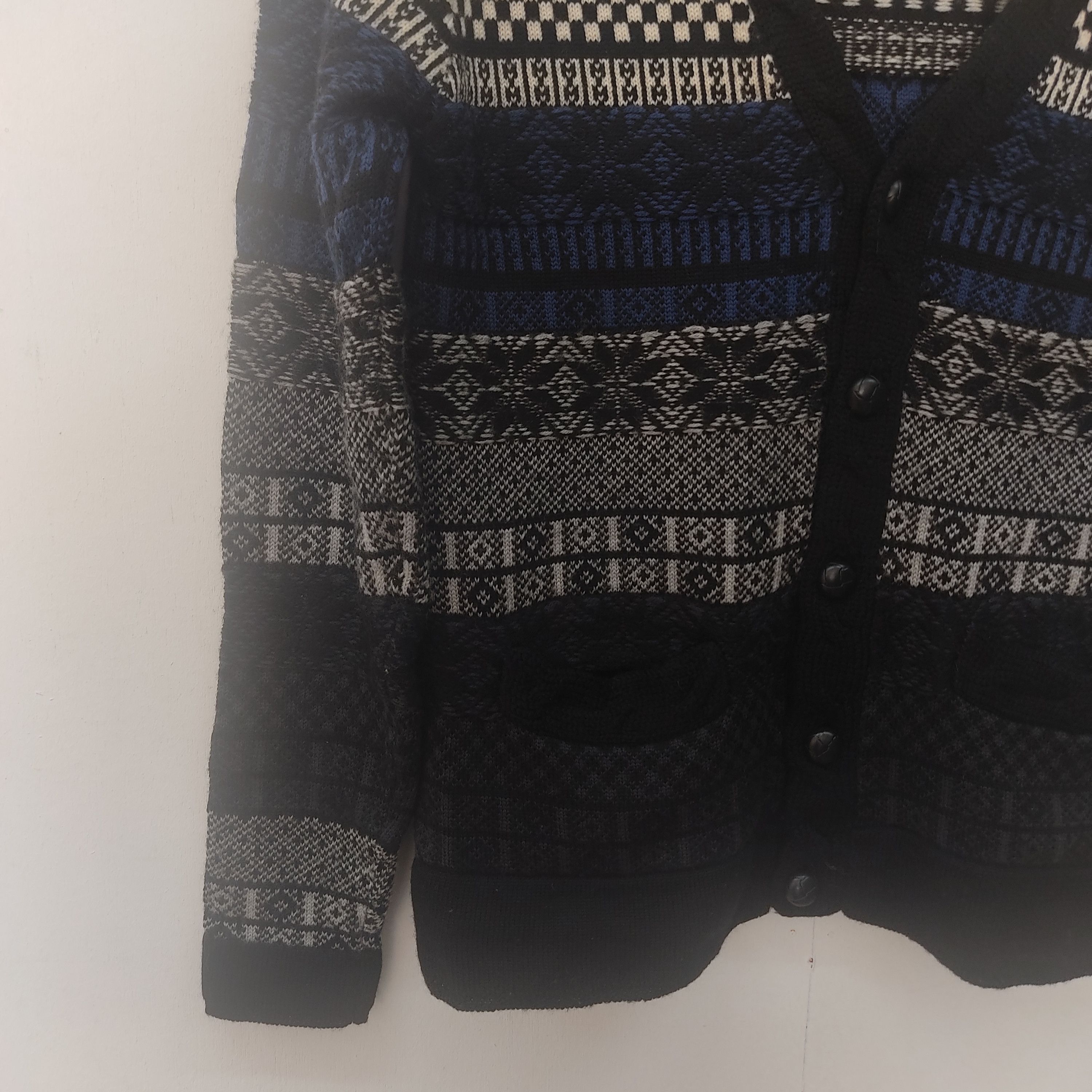 Japanese Brand × URBAN RESEARCH DOORS Urban Research Stripes Tricolor Navajo Cardigan Knitwear Size US S / EU 44-46 / 1 - 4 Thumbnail