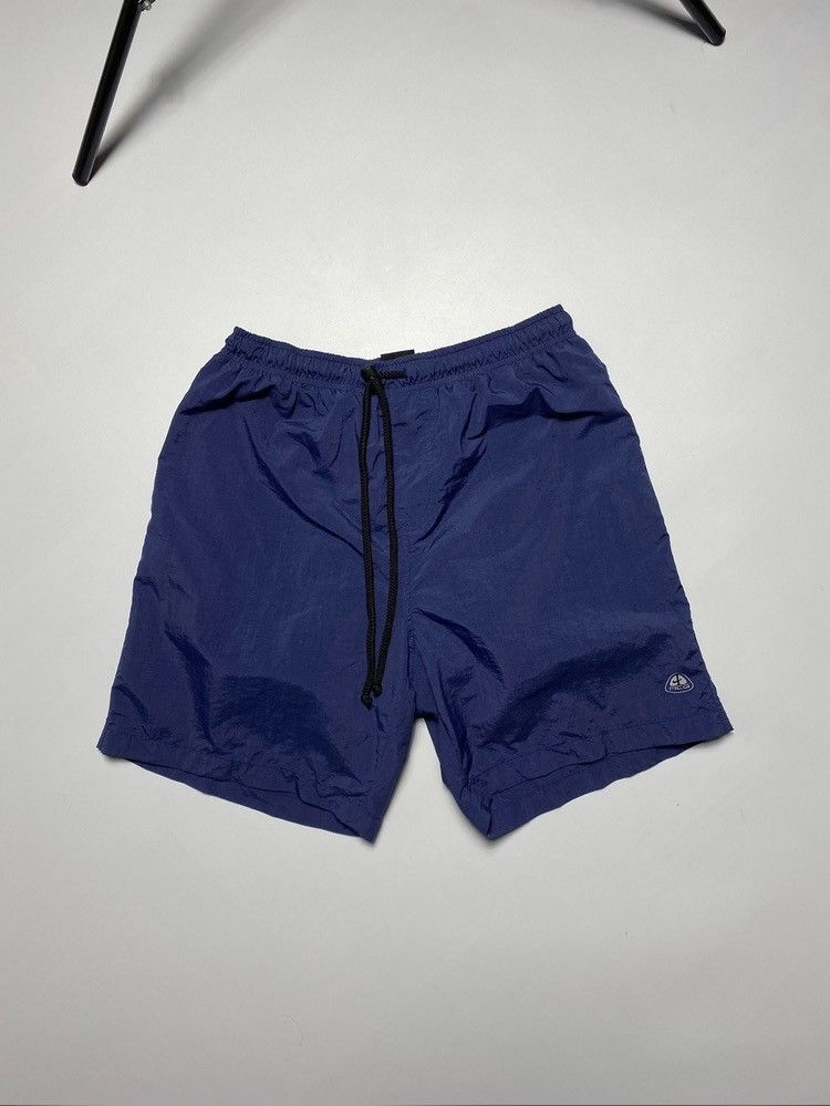 Vintage Vintage 90s Nike ACG nylon drill swoosh shorts size L Size US 34 / EU 50 - 1 Thumbnail