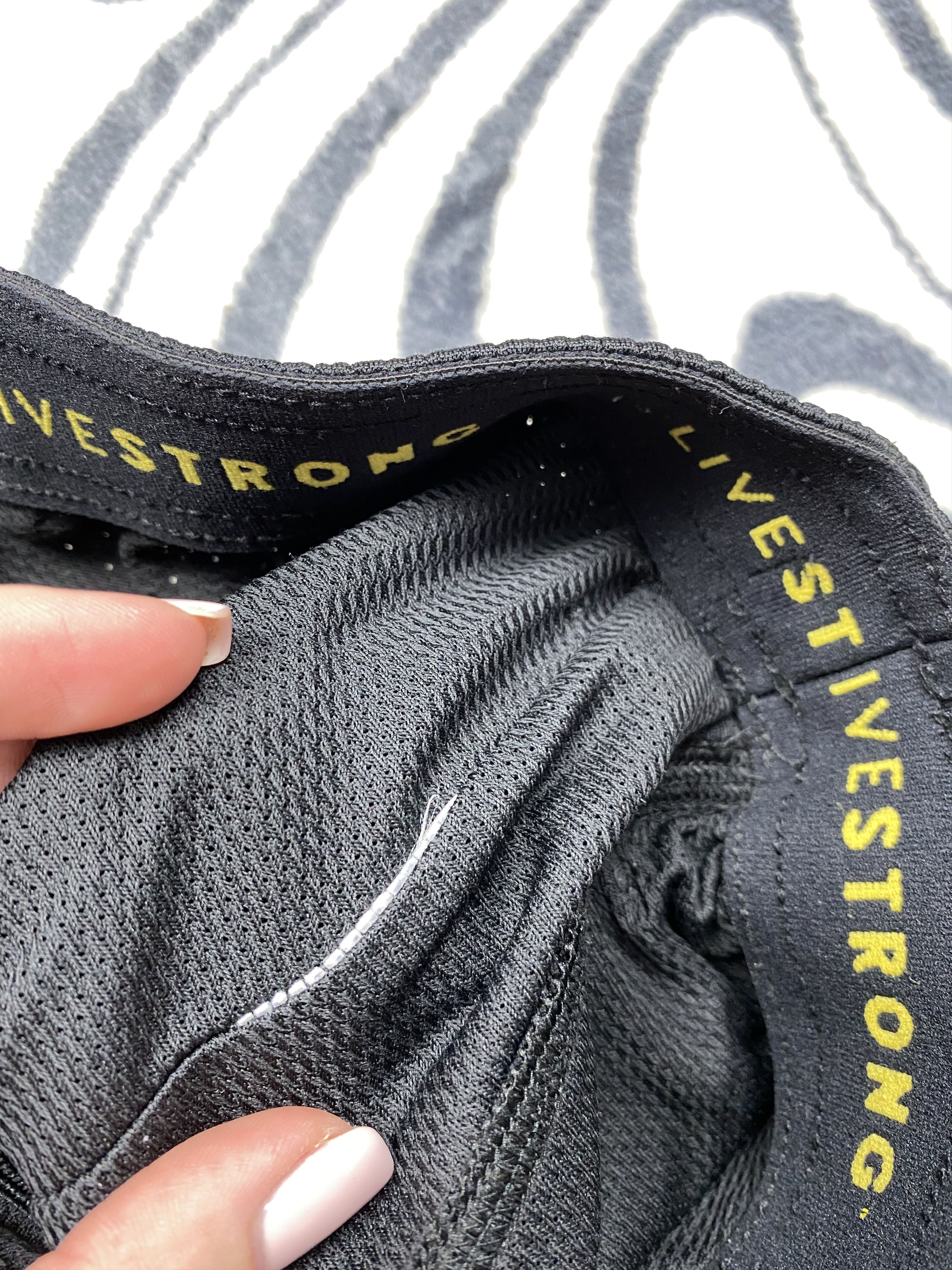 Nike × Vintage Nike Livestrong Vintage Mens Shorts Y2K Swoosh Size US 34 / EU 50 - 6 Thumbnail
